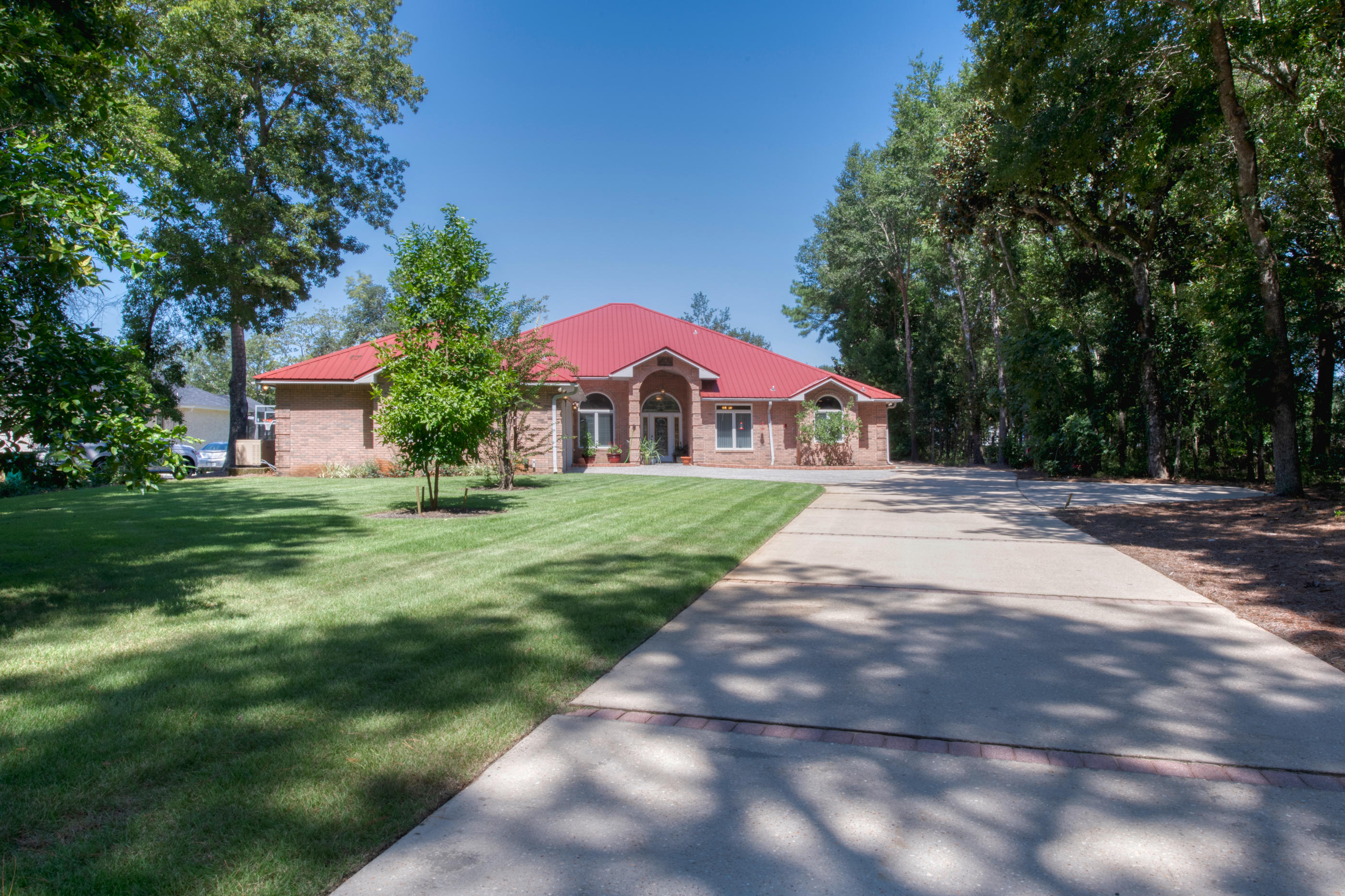 DANA POINTE - Residential