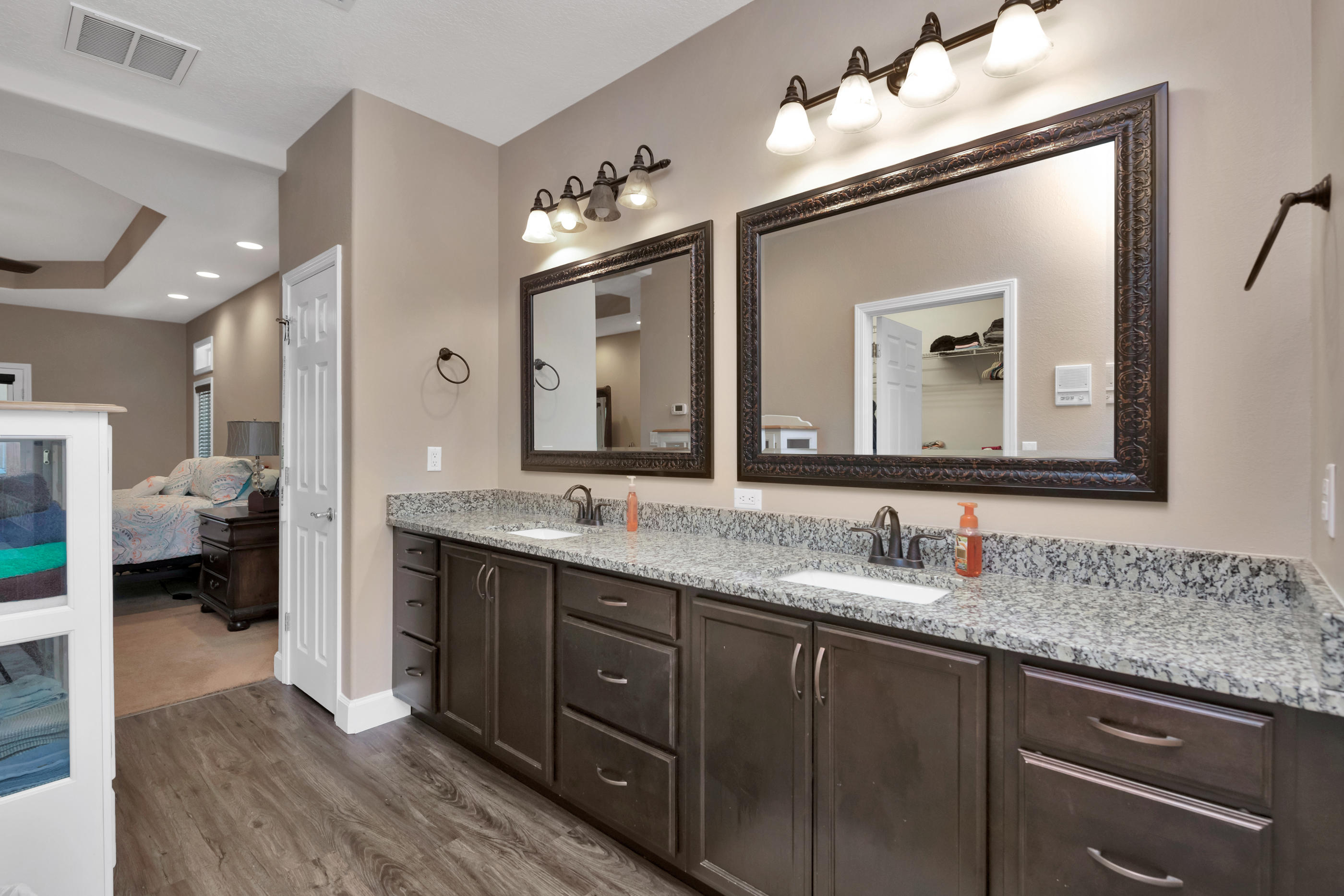 DANA POINTE - Residential