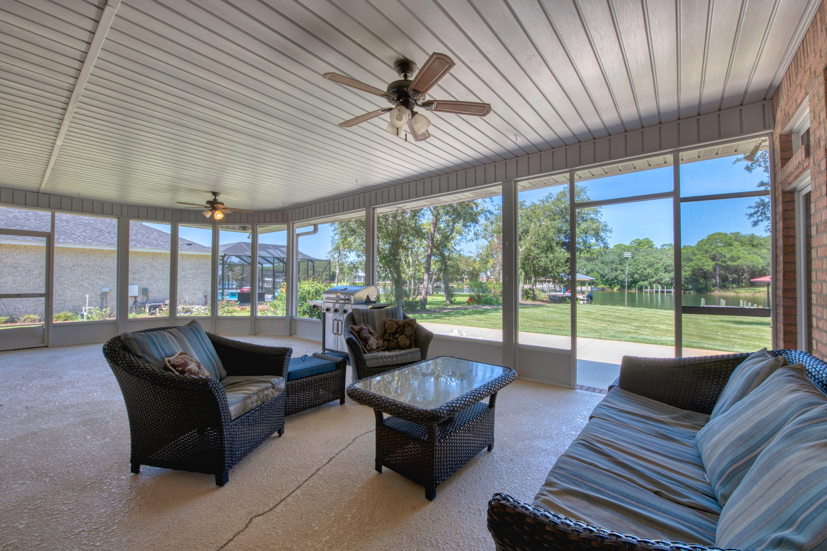 DANA POINTE - Residential