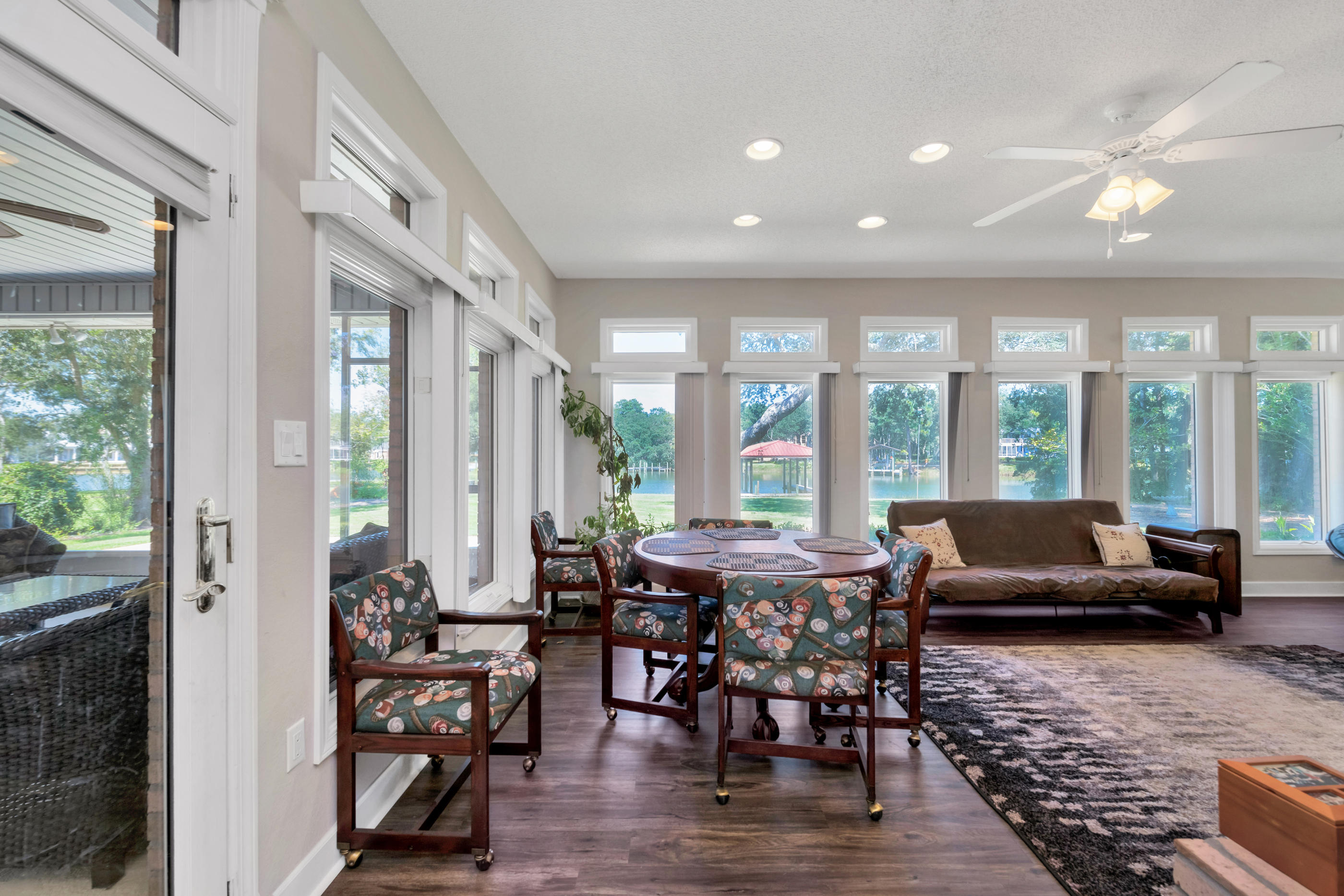 DANA POINTE - Residential