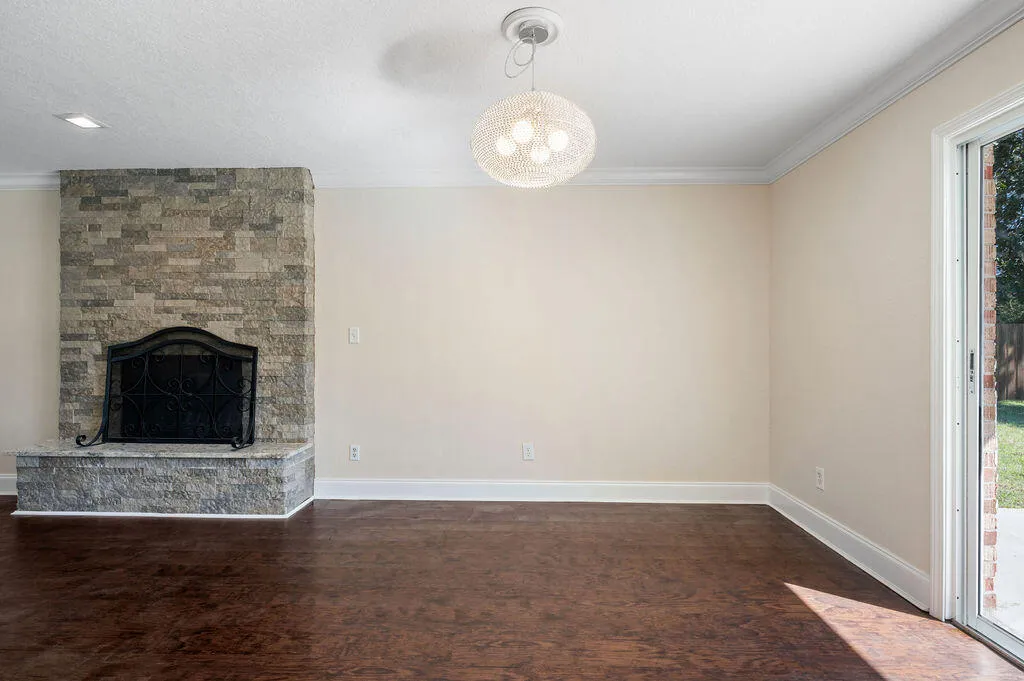 Niceville, Florida 32578, United States, 3 Bedrooms Bedrooms, ,2 BathroomsBathrooms,Residential,Pending,90951