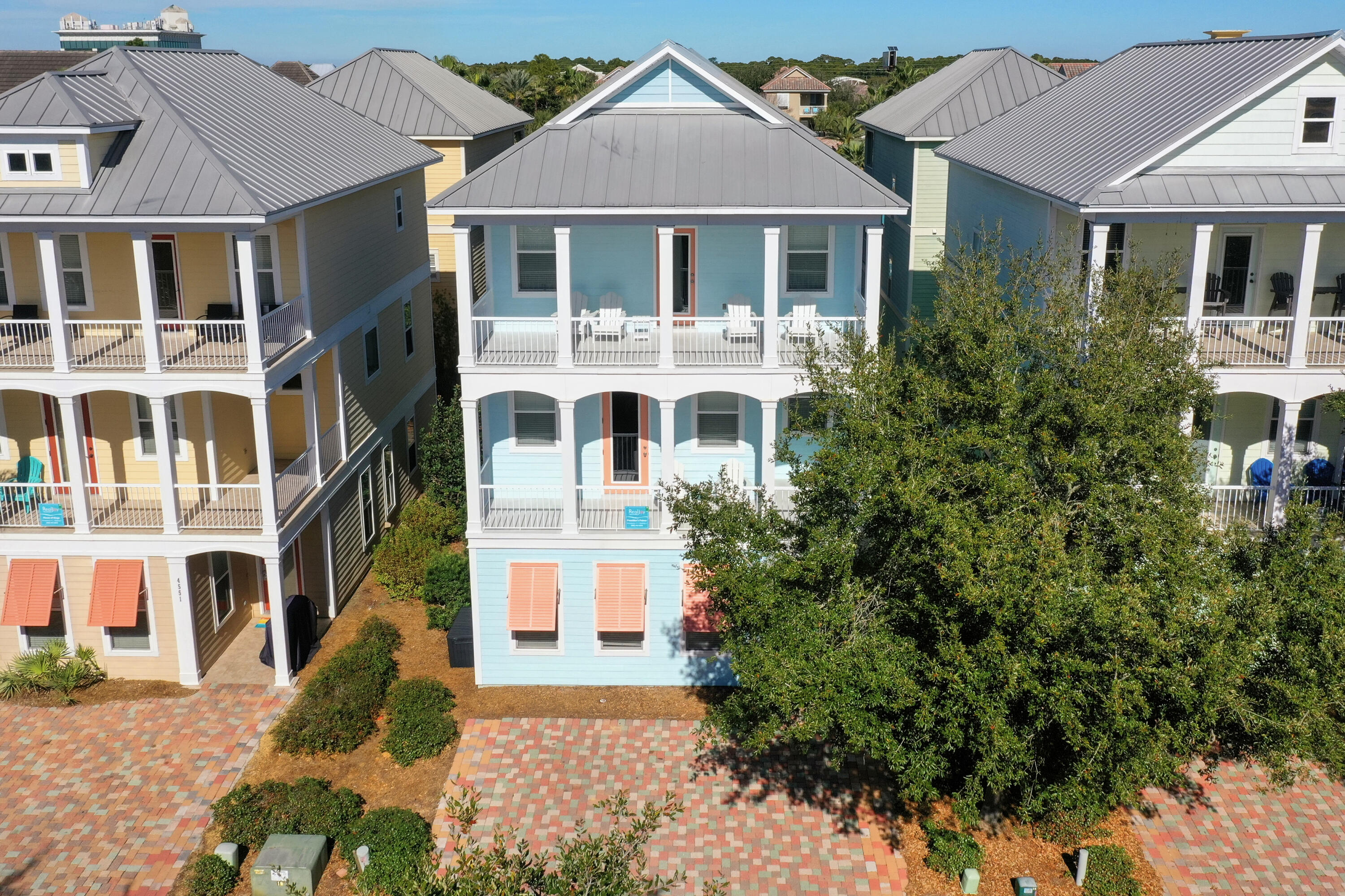 VILLAGES OF CRYSTAL BEACH - Residential