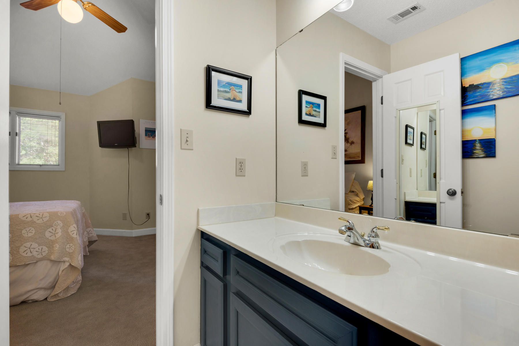 LAKE WAY VILLAS 1 - Residential