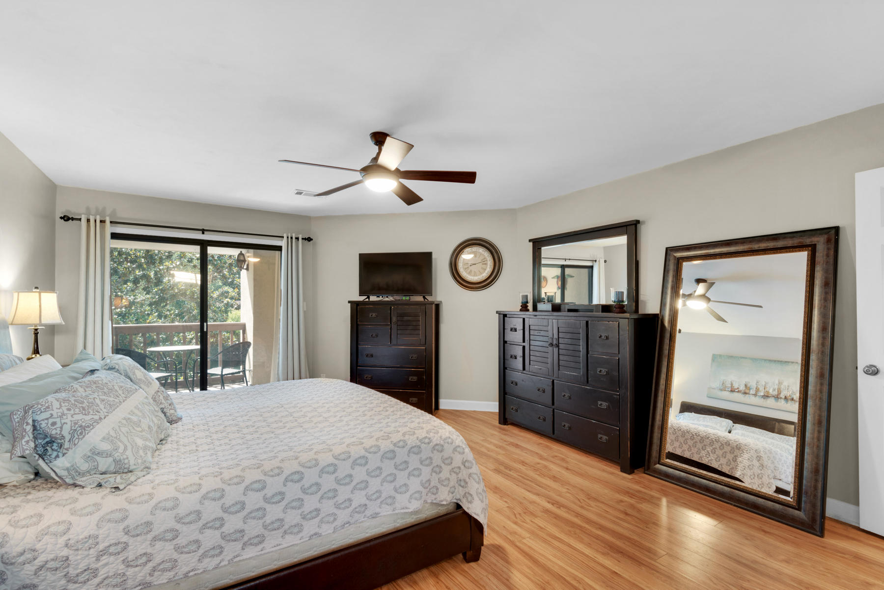 LAKE WAY VILLAS 1 - Residential