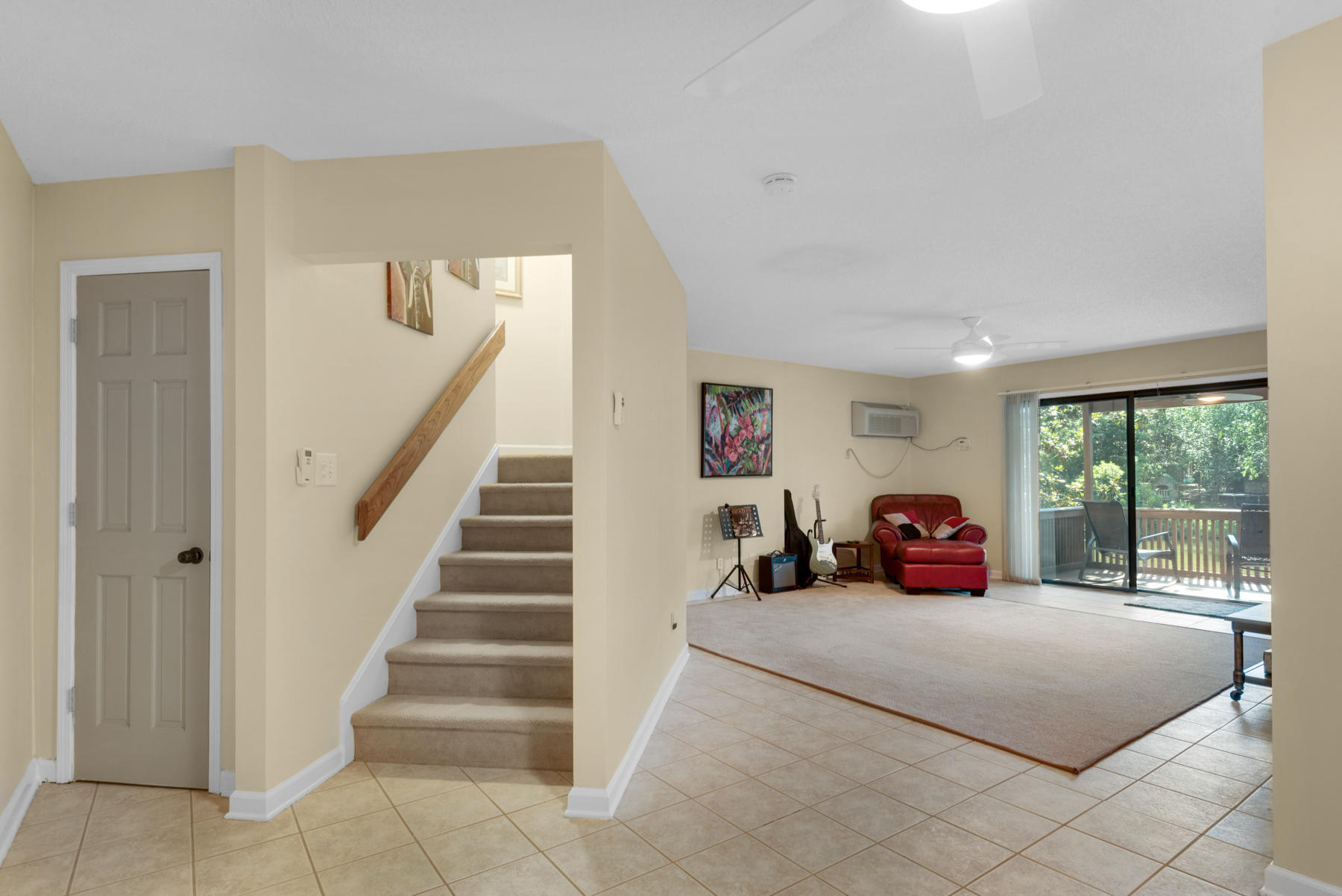 LAKE WAY VILLAS 1 - Residential