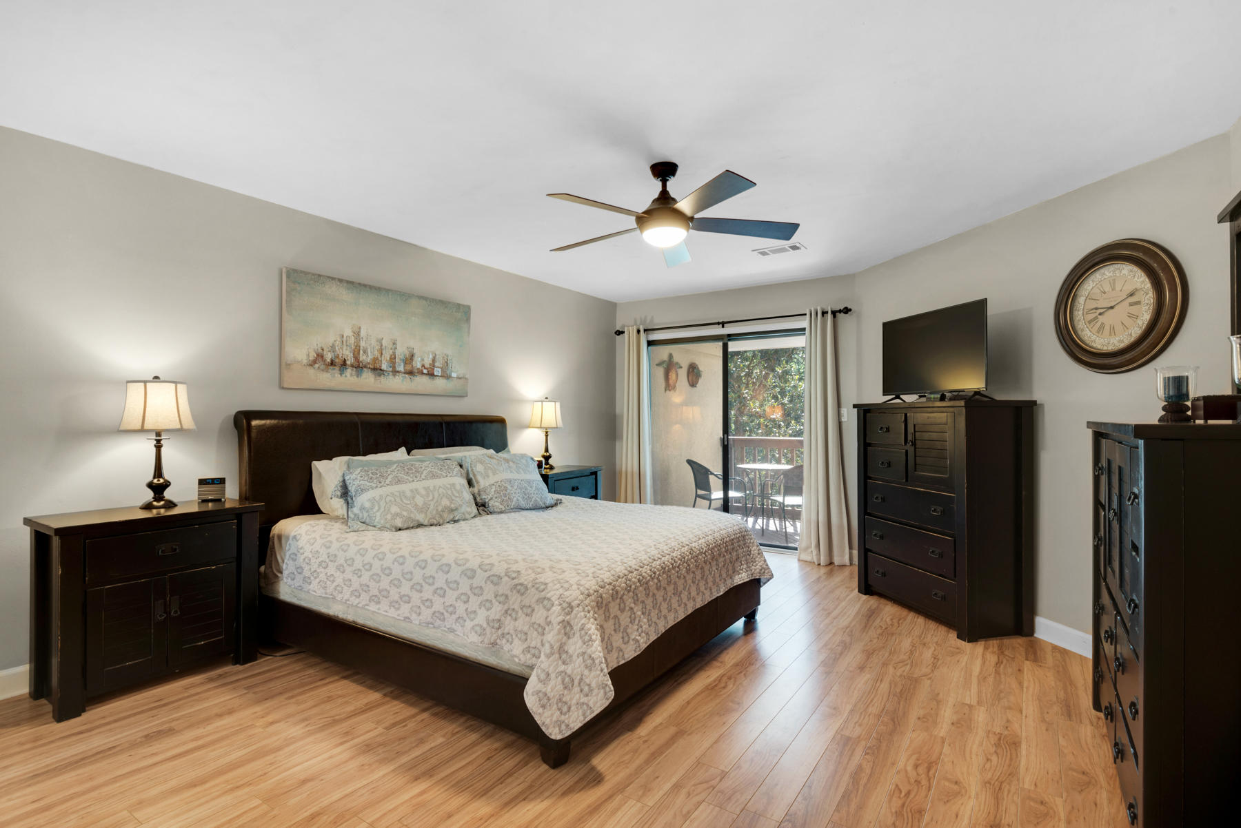 LAKE WAY VILLAS 1 - Residential