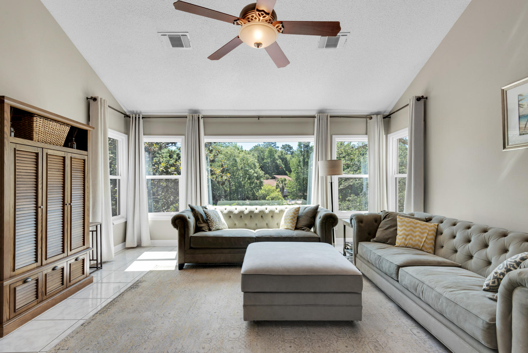 LAKE WAY VILLAS 1 - Residential