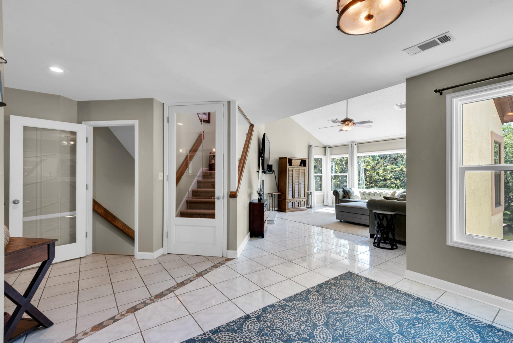 LAKE WAY VILLAS 1 - Residential