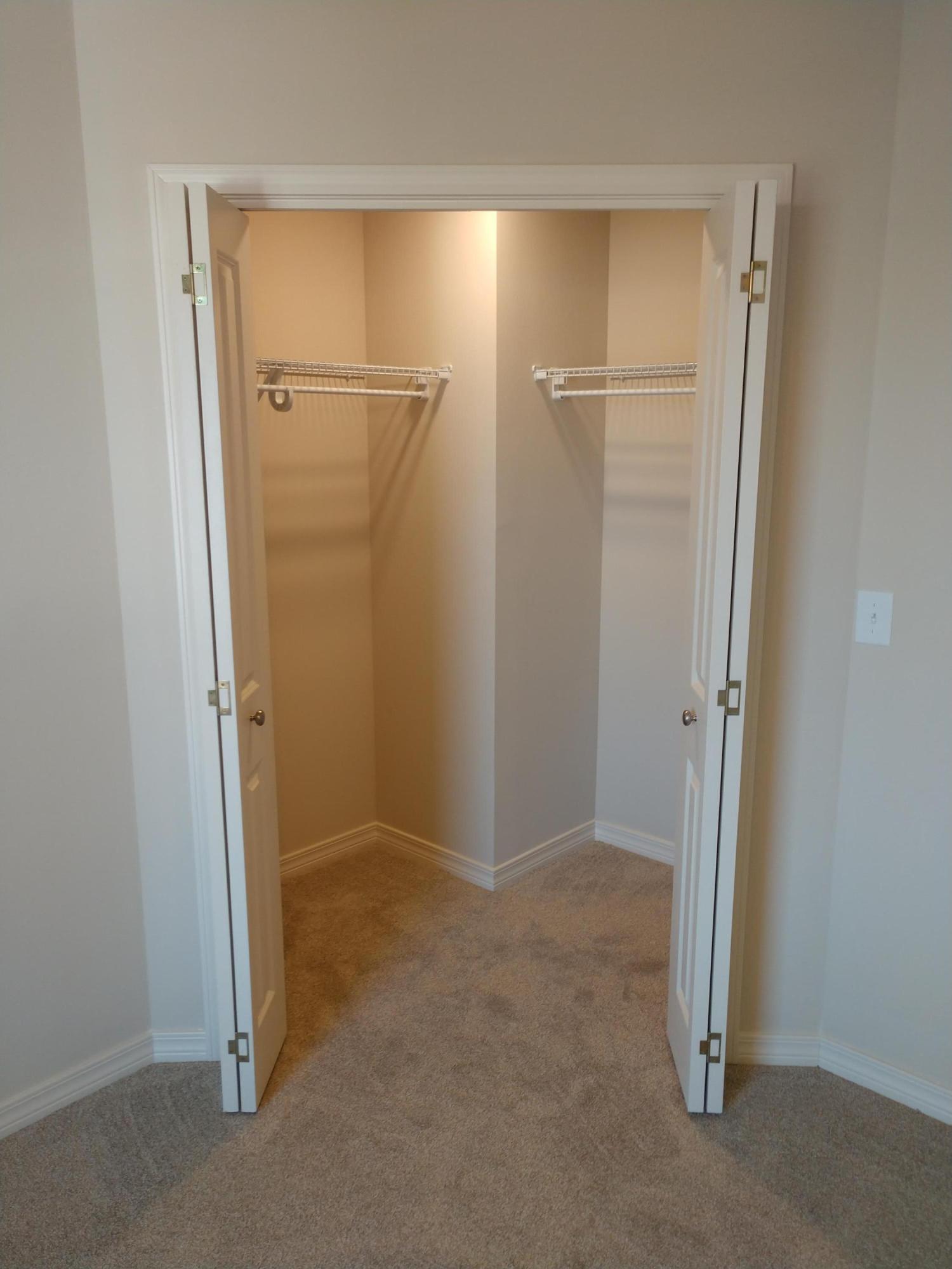 THE COTTAGES AT SANDY RIDGE - Residential