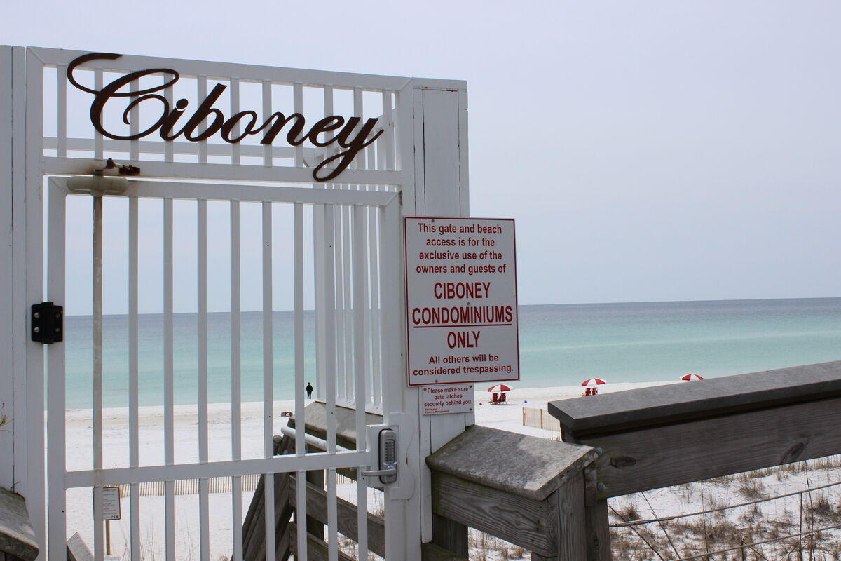 CIBONEY CONDO - Residential