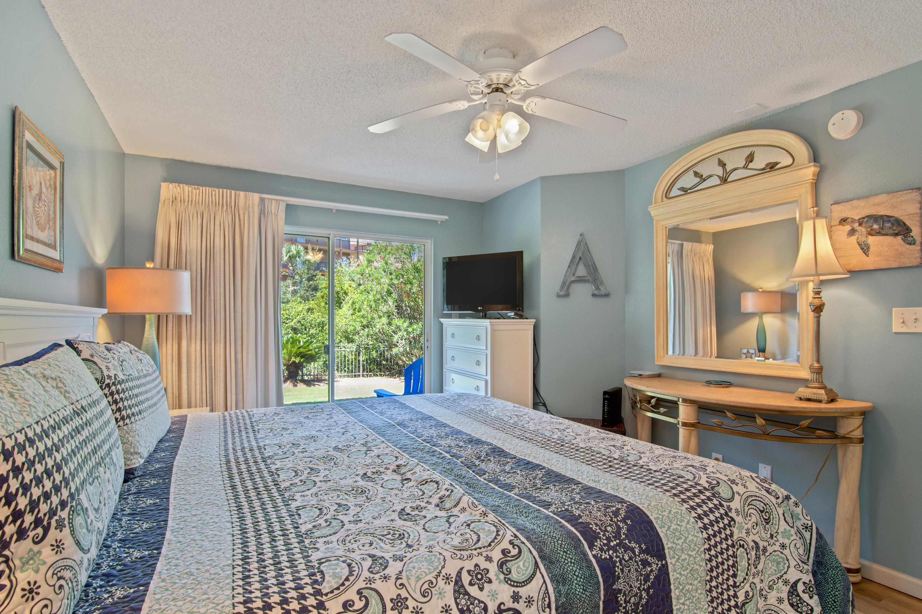 CIBONEY CONDO - Residential