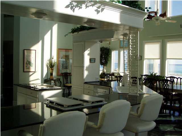 HOLIDAY ISLE - Residential