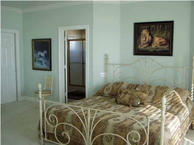 HOLIDAY ISLE - Residential
