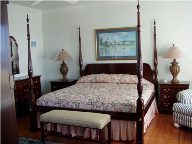 HOLIDAY ISLE - Residential