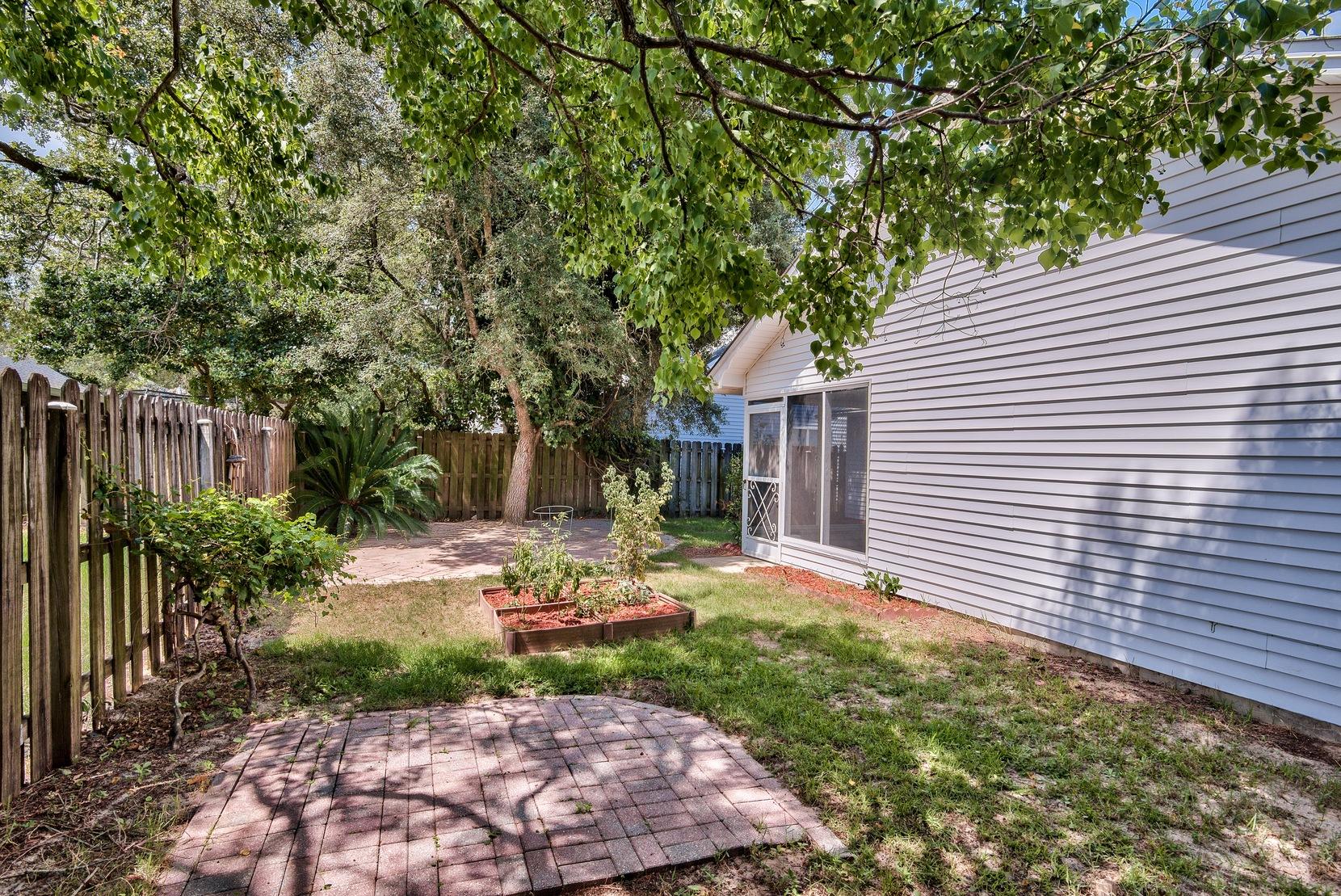 BLUE PINE VILLAGE PH 1 - Residential