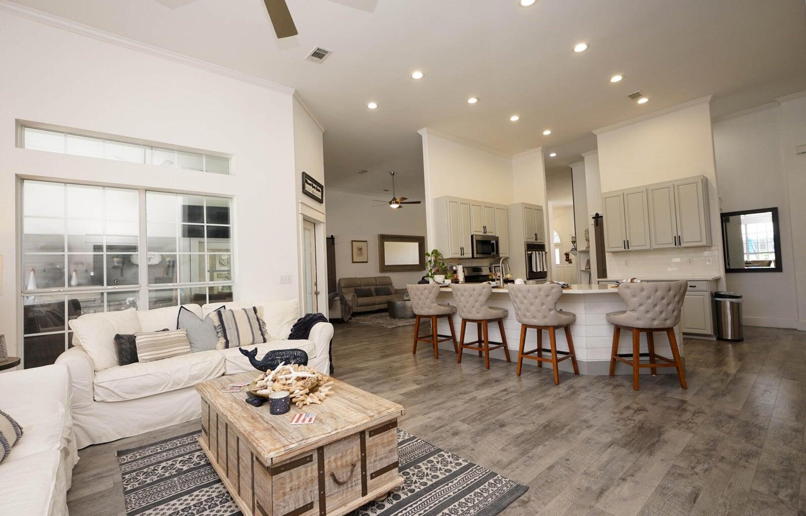 EMERALD BAY PH 1A - Residential Lease