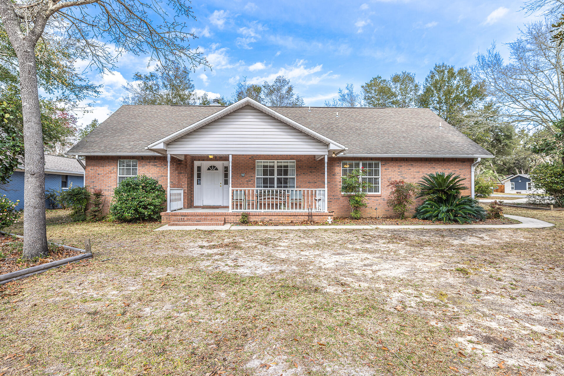 🏡 Welcome to 743 St John Cove in Bluewater Bay, Niceville, FL! This spacious 4/5 bedroom house offers a comfortable and flexible living space. The owner's commitment to installing a new roof and carpeting with an acceptable offer ensures that you can move into a refreshed home. The tiled floors add elegance and practicality, while the 3-car garage provides ample parking and storage space. The county records may indicate 1,894 sq ft, but this property actually boasts closer to 2500 sq ft, with additional finished space that can be utilized as 2 extra bedrooms. Don't miss this opportunity to own a home with potential for expansion and personalization. Contact us today to schedule a viewing and make an offer! 🏡 Carpet and roof might be required for VA or FHA before closing. Sqft is est.