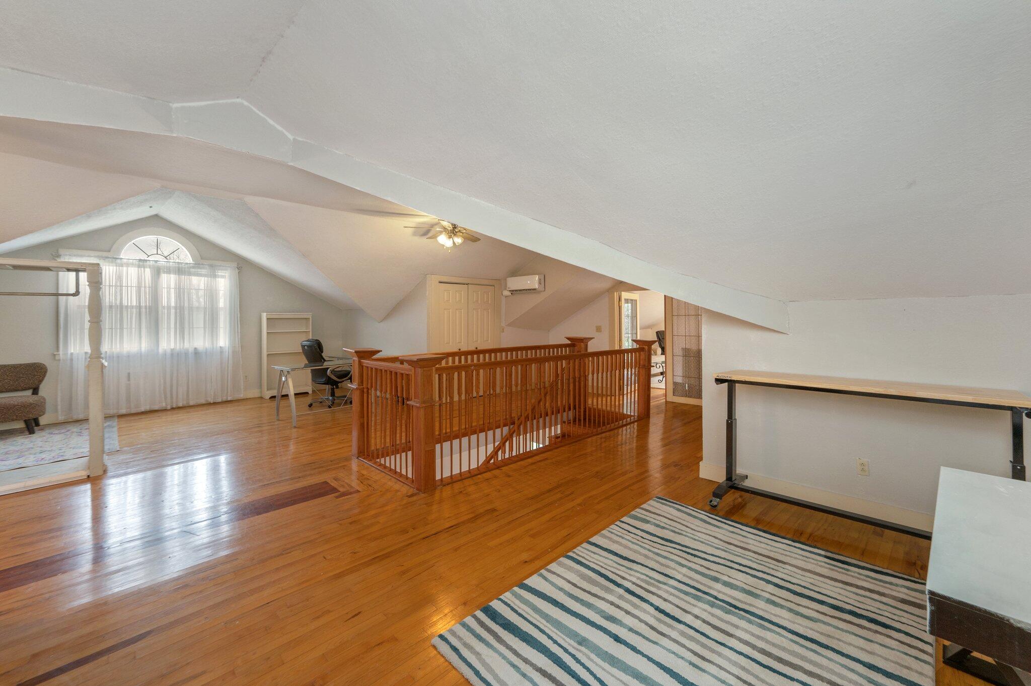 LOTS 17 & 18 BLK 18 HUGHES - Residential