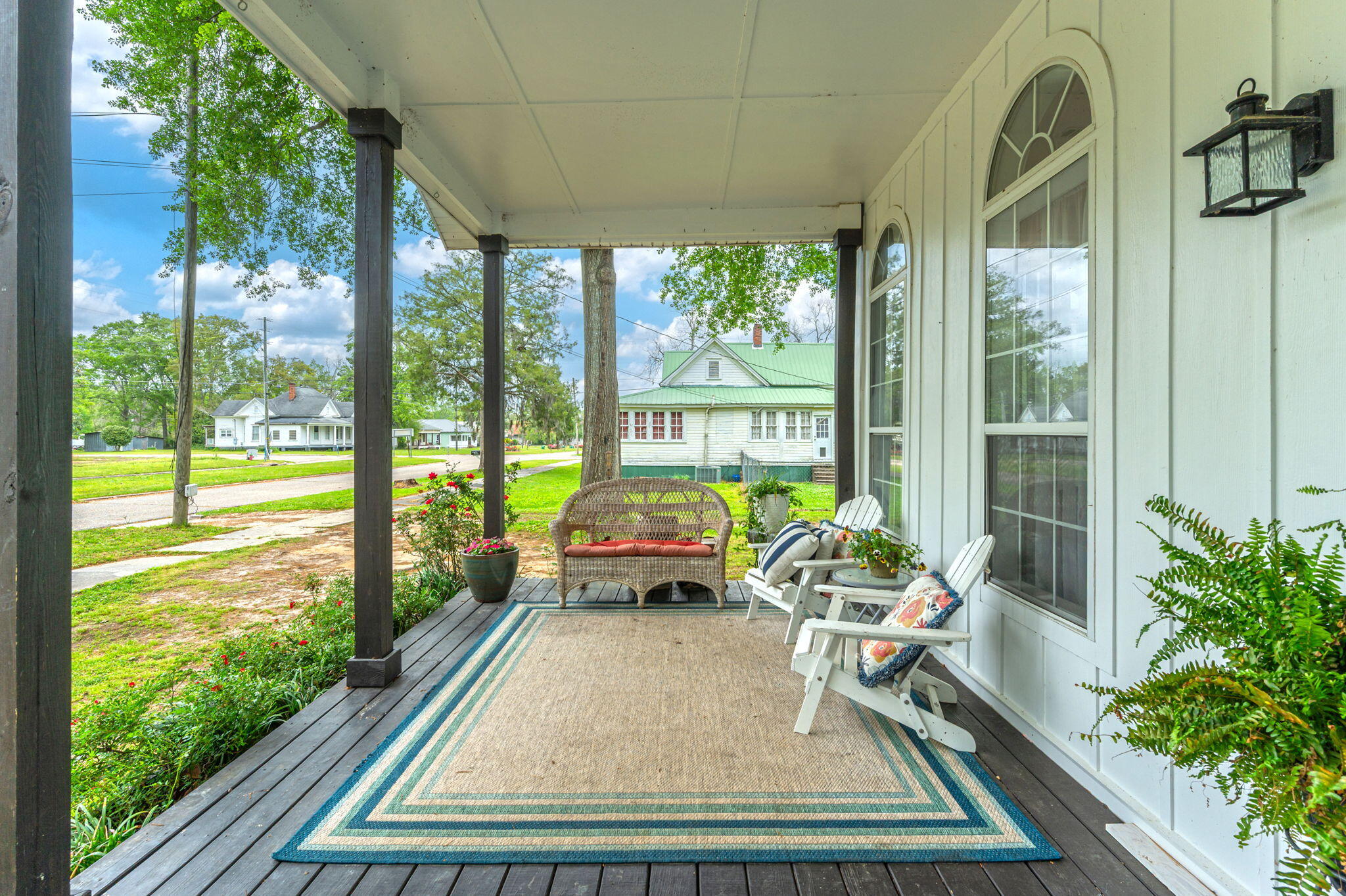 LOTS 17 & 18 BLK 18 HUGHES - Residential