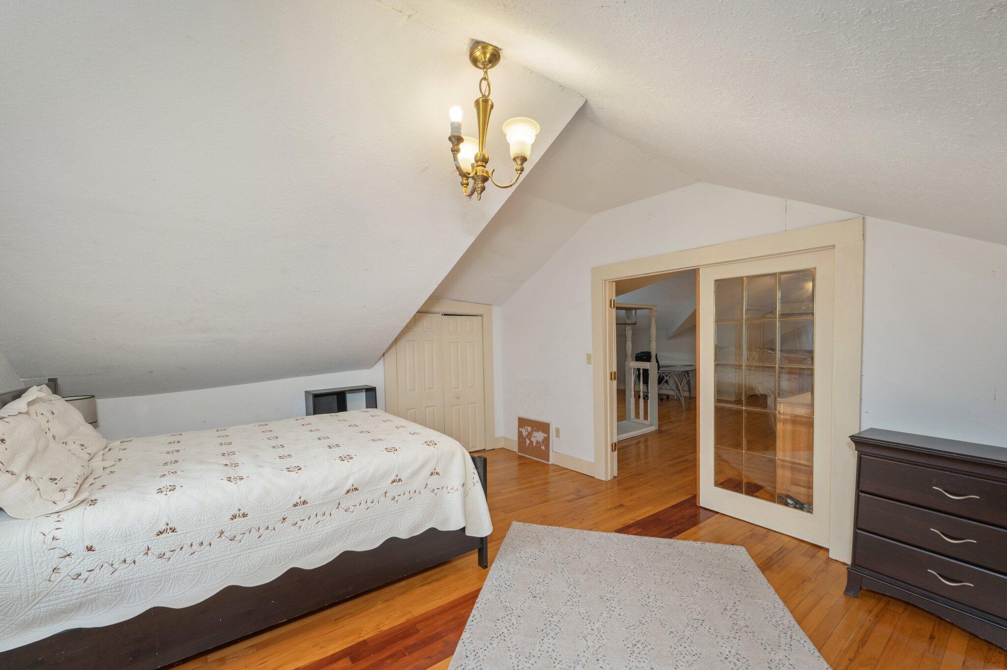 LOTS 17 & 18 BLK 18 HUGHES - Residential