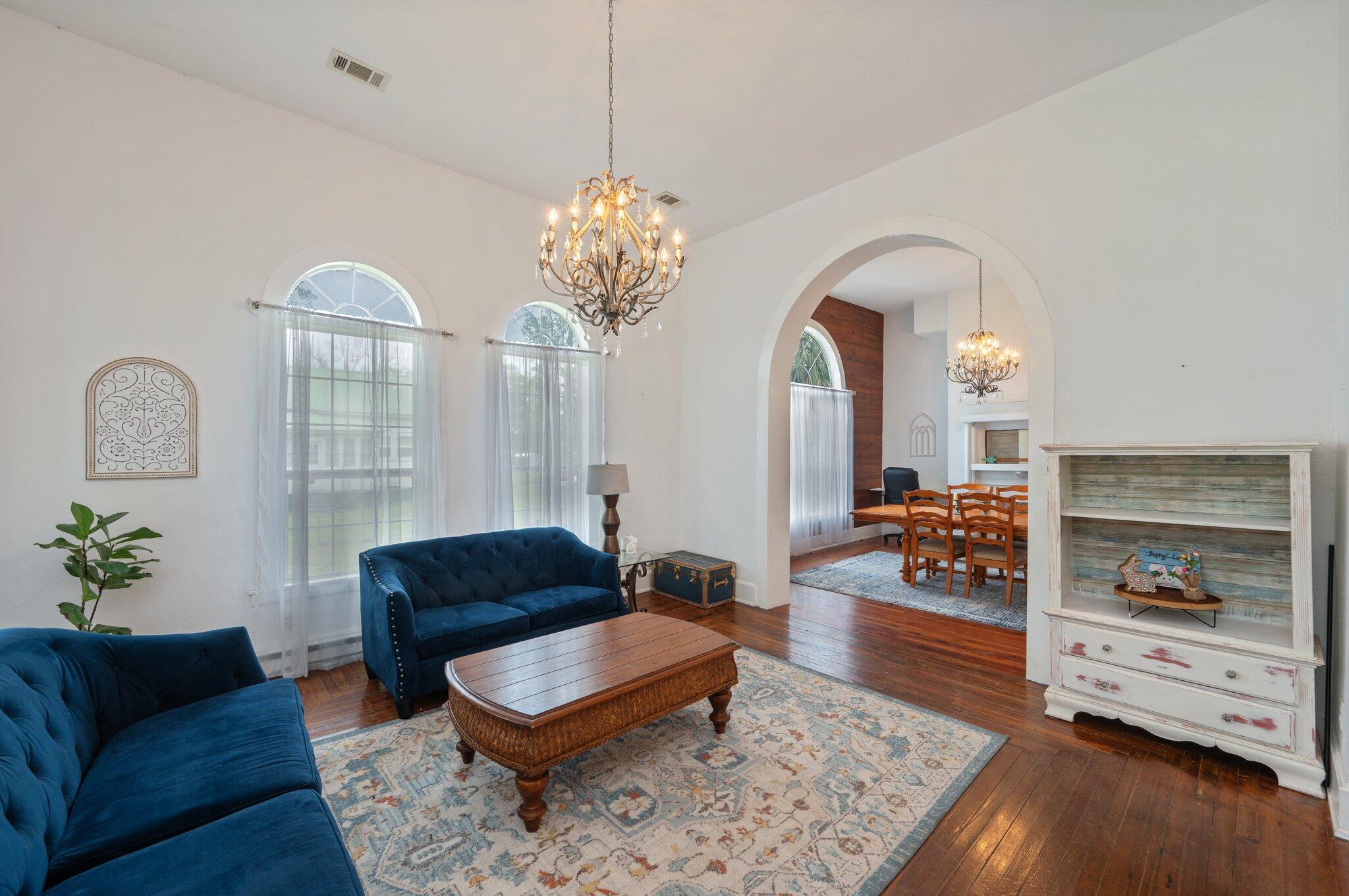 LOTS 17 & 18 BLK 18 HUGHES - Residential