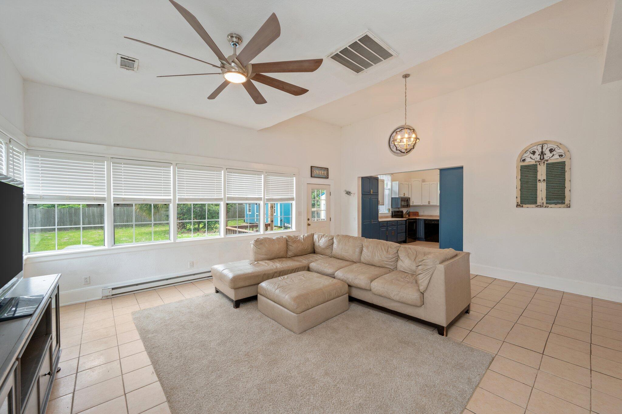 LOTS 17 & 18 BLK 18 HUGHES - Residential