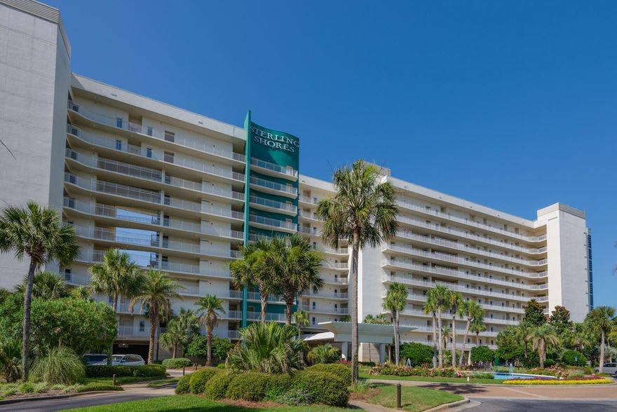 FANNIE-MAE (Limited) APPROVAL FOR 30-YR CONVENTIONAL [Primary Home (75% LTV) & 2nd Home (30% LTV]). 2016 rental projections in documents tab. Resort-style amenities (including a gym, movie theater, seasonal on-site activities director), great location in the heart of Destin, deeded beach access to 400 feet of private beach, gorgeous lagoon-style pool surrounded by lush professional landscaping, a serene beachside pool, beachside snack bar and more. Unit 215 is turn-key having recently been updated with all new furniture & offering flat-screen TVs in every room. Open floor plan with high ceilings offers plenty of space and light. The large balcony overlooks the lagoon pool (not a Gulf-view unit) yet offers maximum privacy.