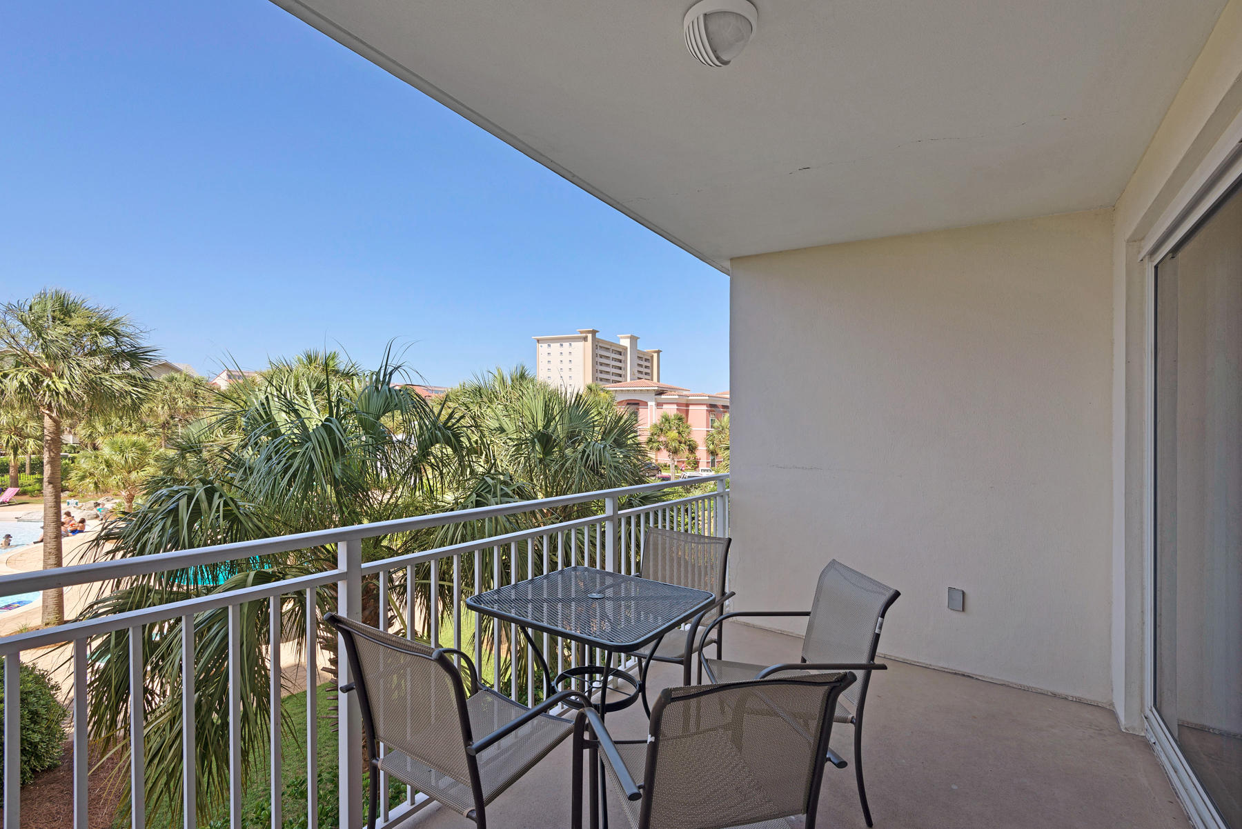 STERLING SHORES - Residential