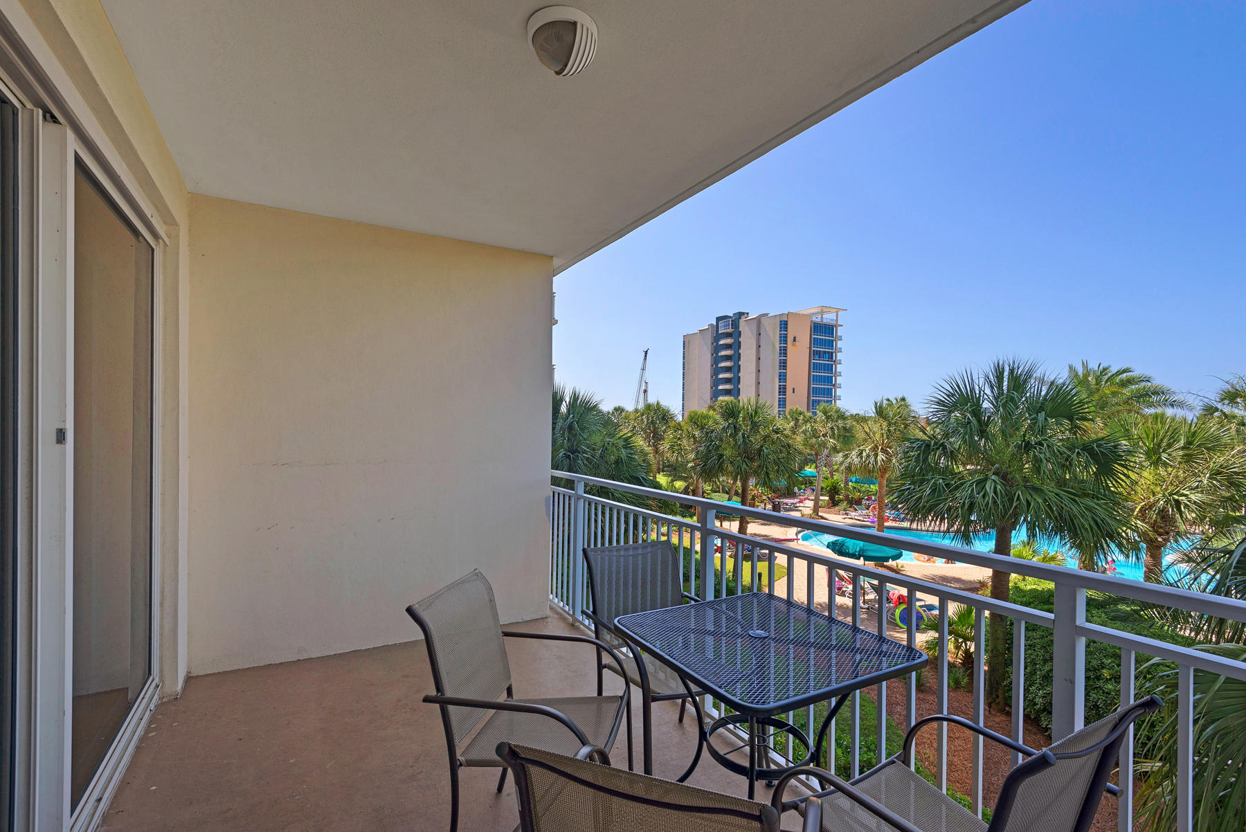 STERLING SHORES - Residential