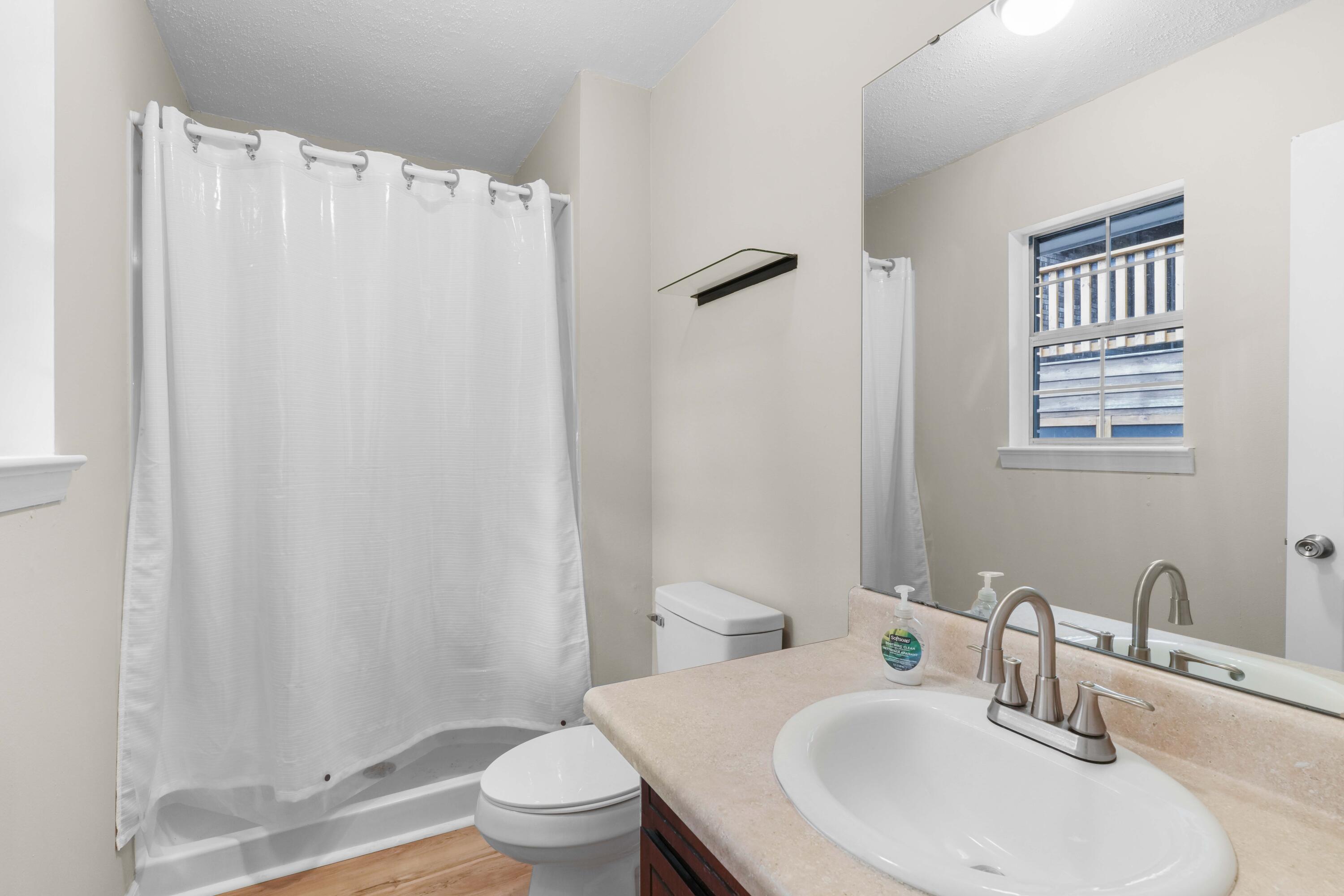 NO RECORDED SUBDIVISION - Residential Lease