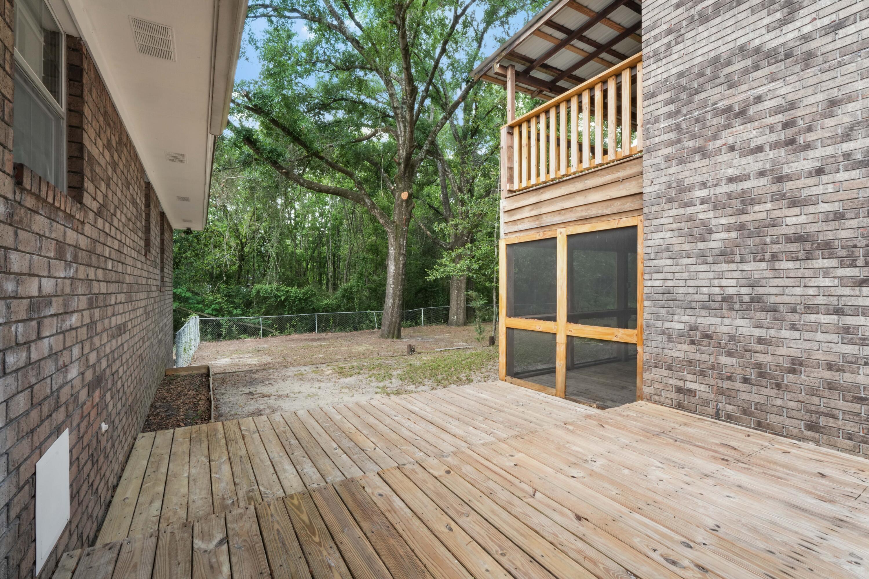 NO RECORDED SUBDIVISION - Residential Lease