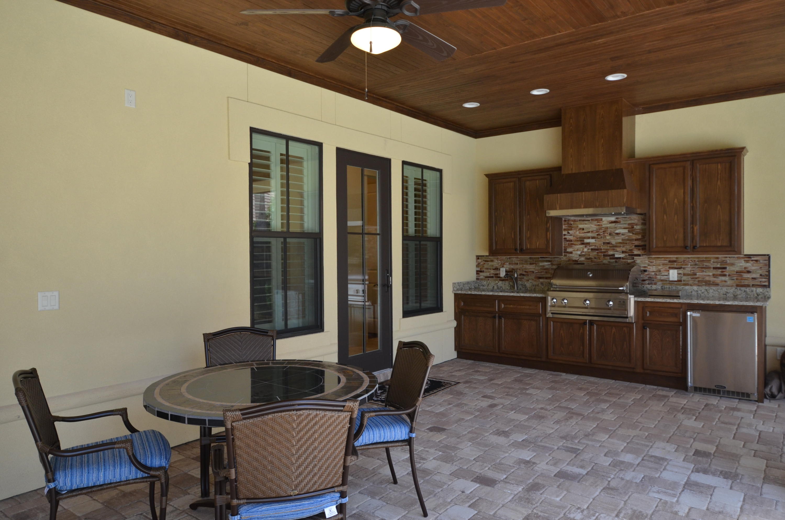 ISLAND GREEN - Residential