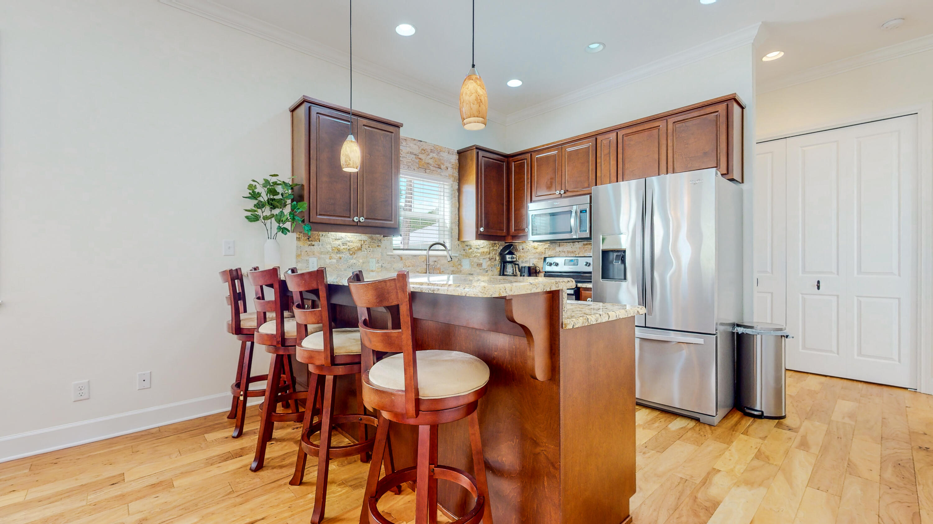 HIDDEN GROVE - Residential Lease
