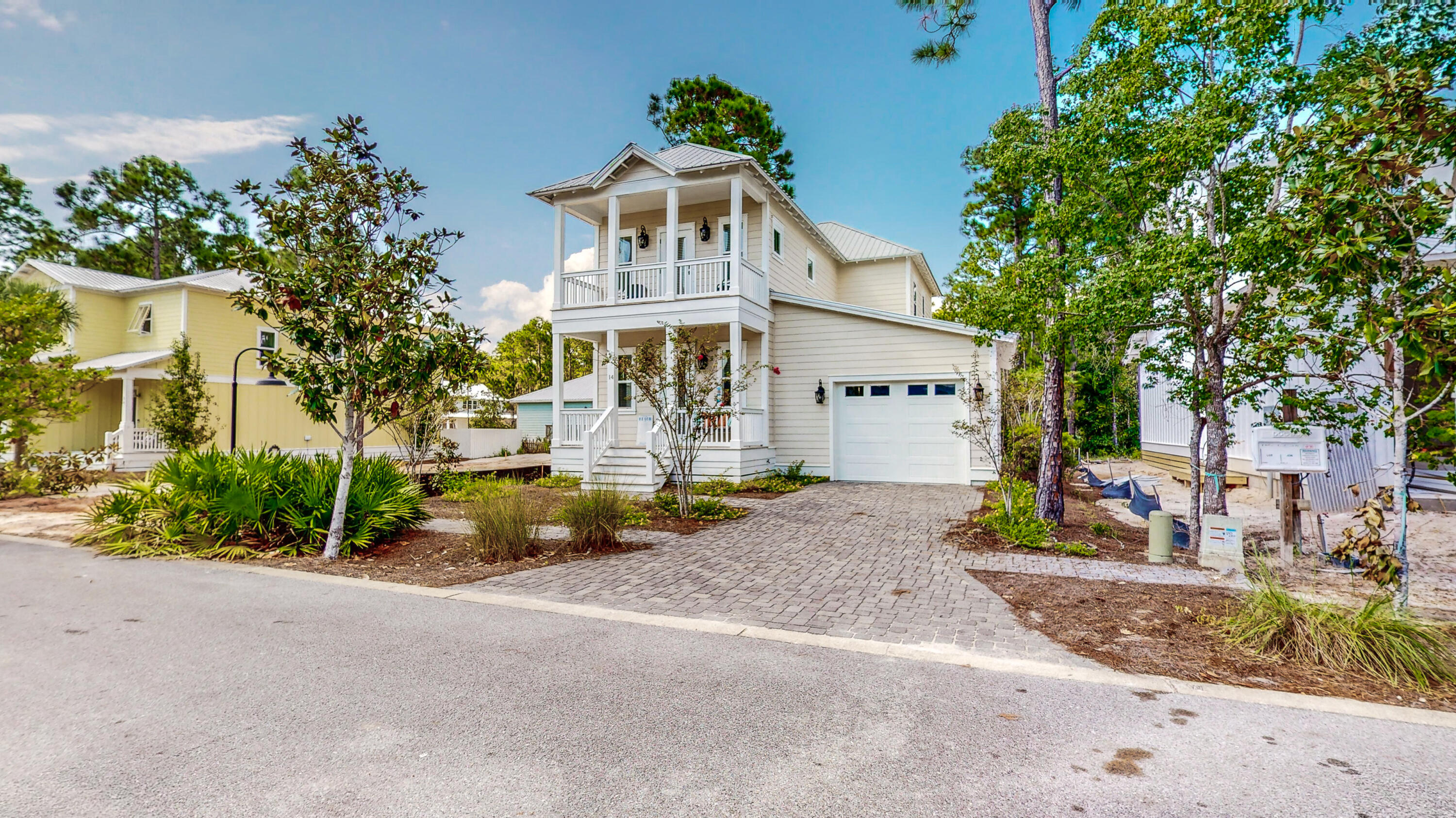 HIDDEN GROVE - Residential Lease