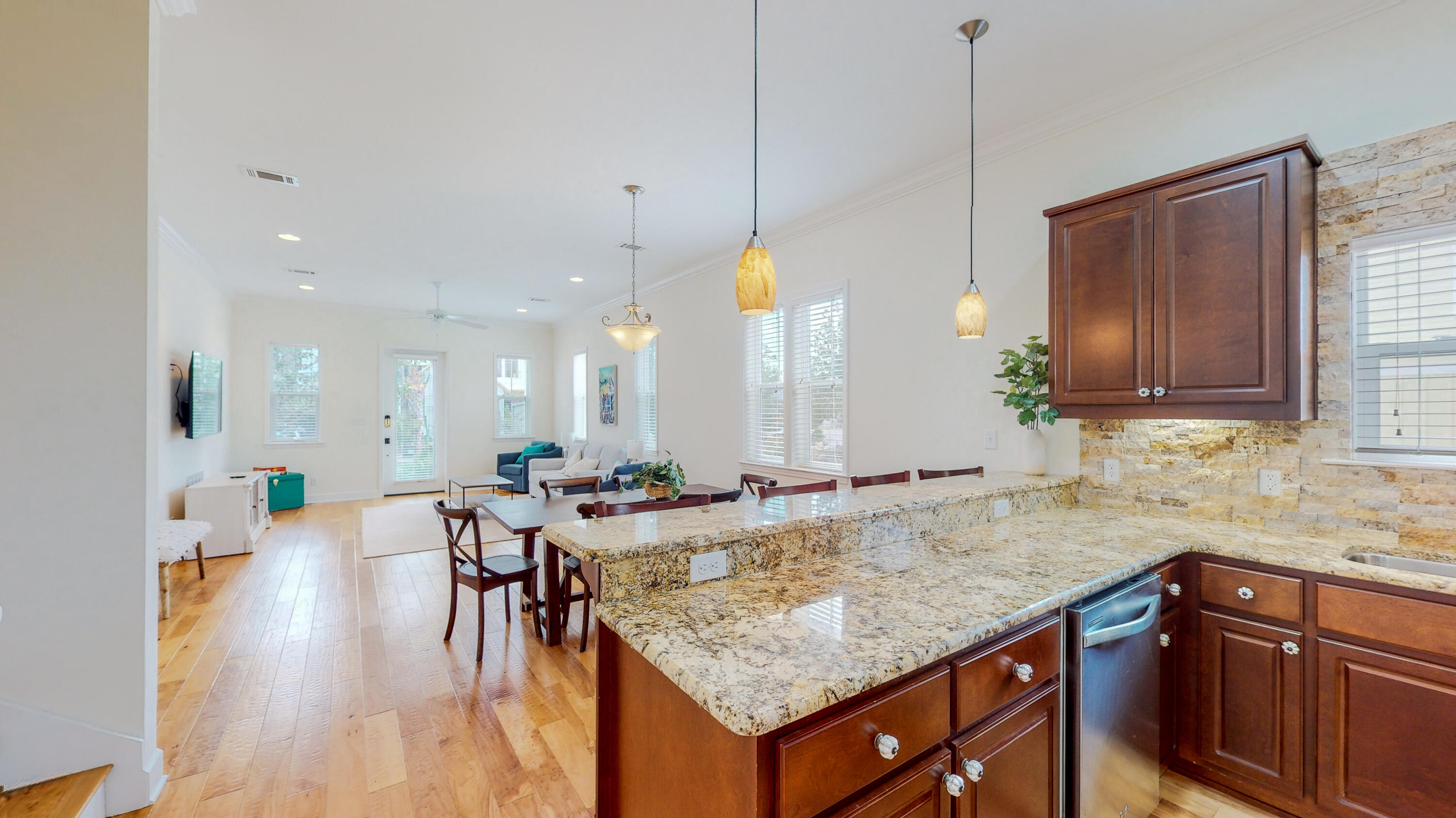 HIDDEN GROVE - Residential Lease