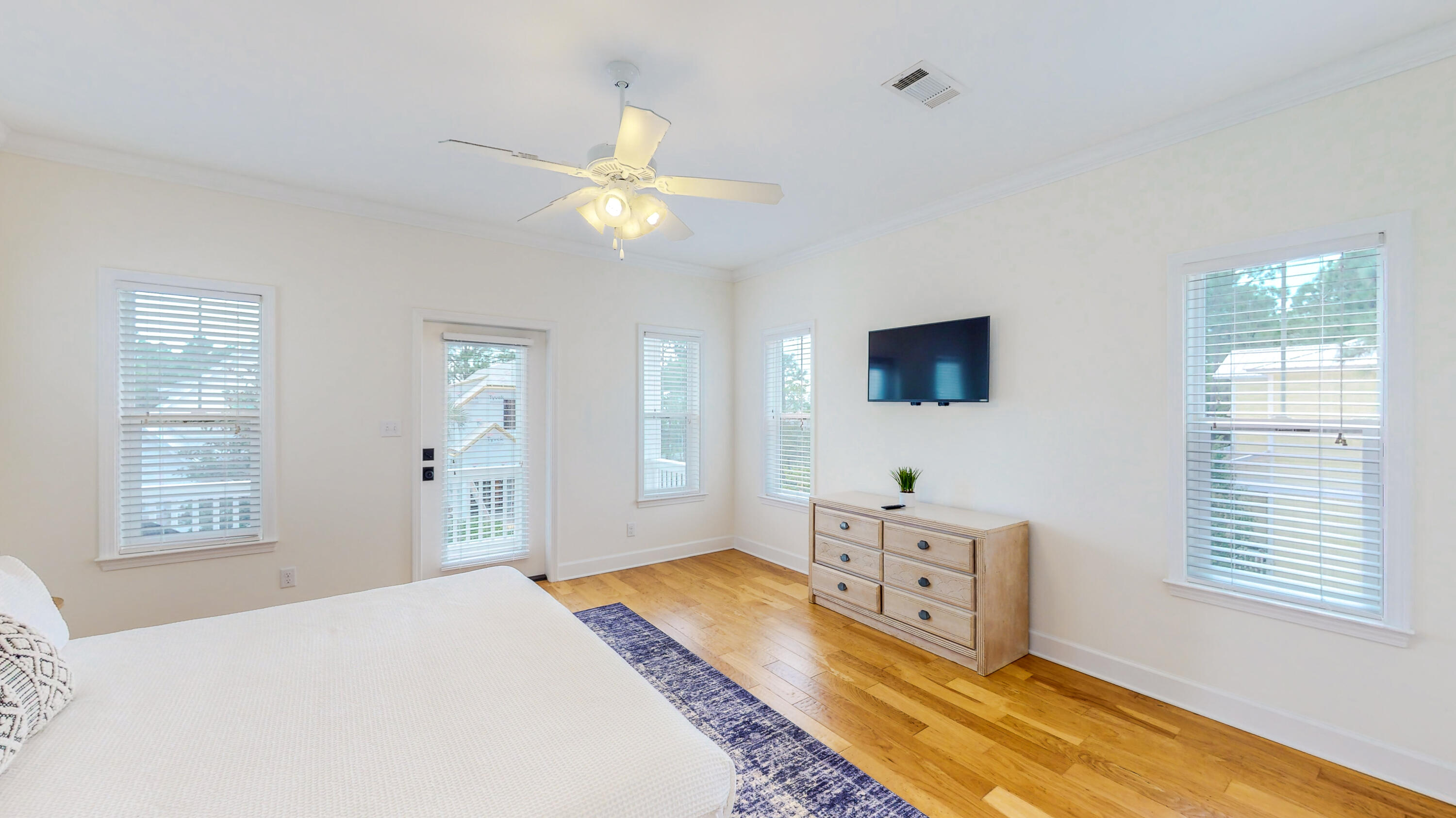 HIDDEN GROVE - Residential Lease