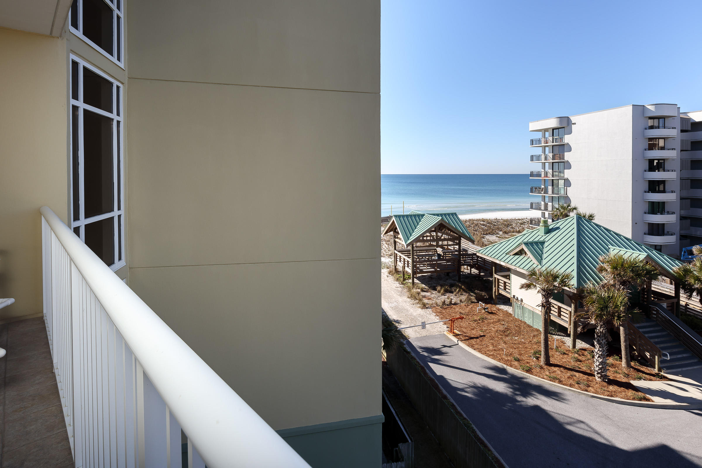 WATERS EDGE - Residential