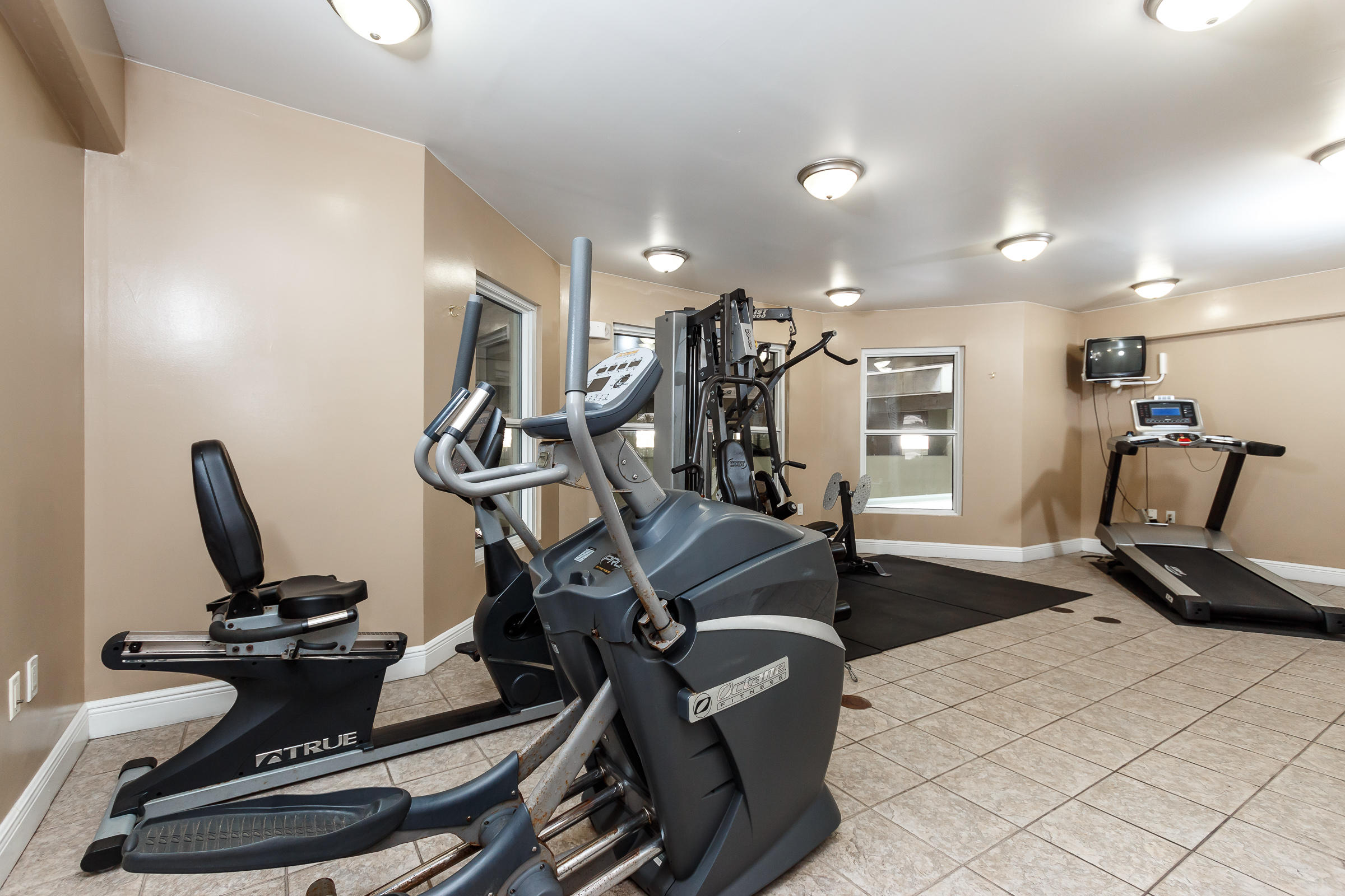 WATERS EDGE - Residential