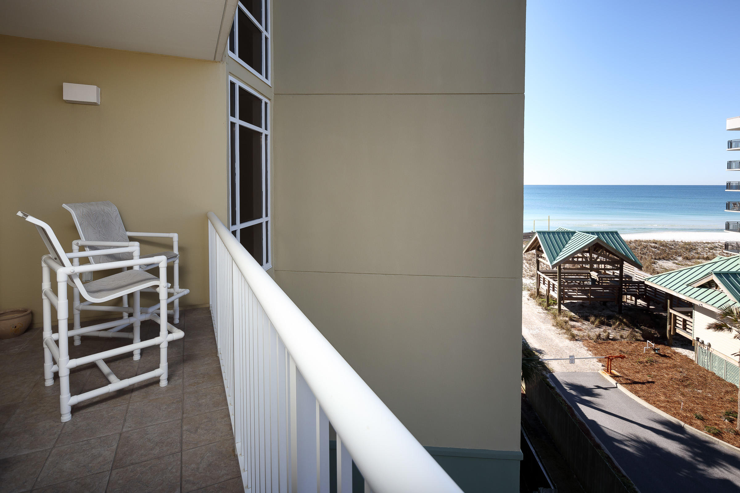 WATERS EDGE - Residential