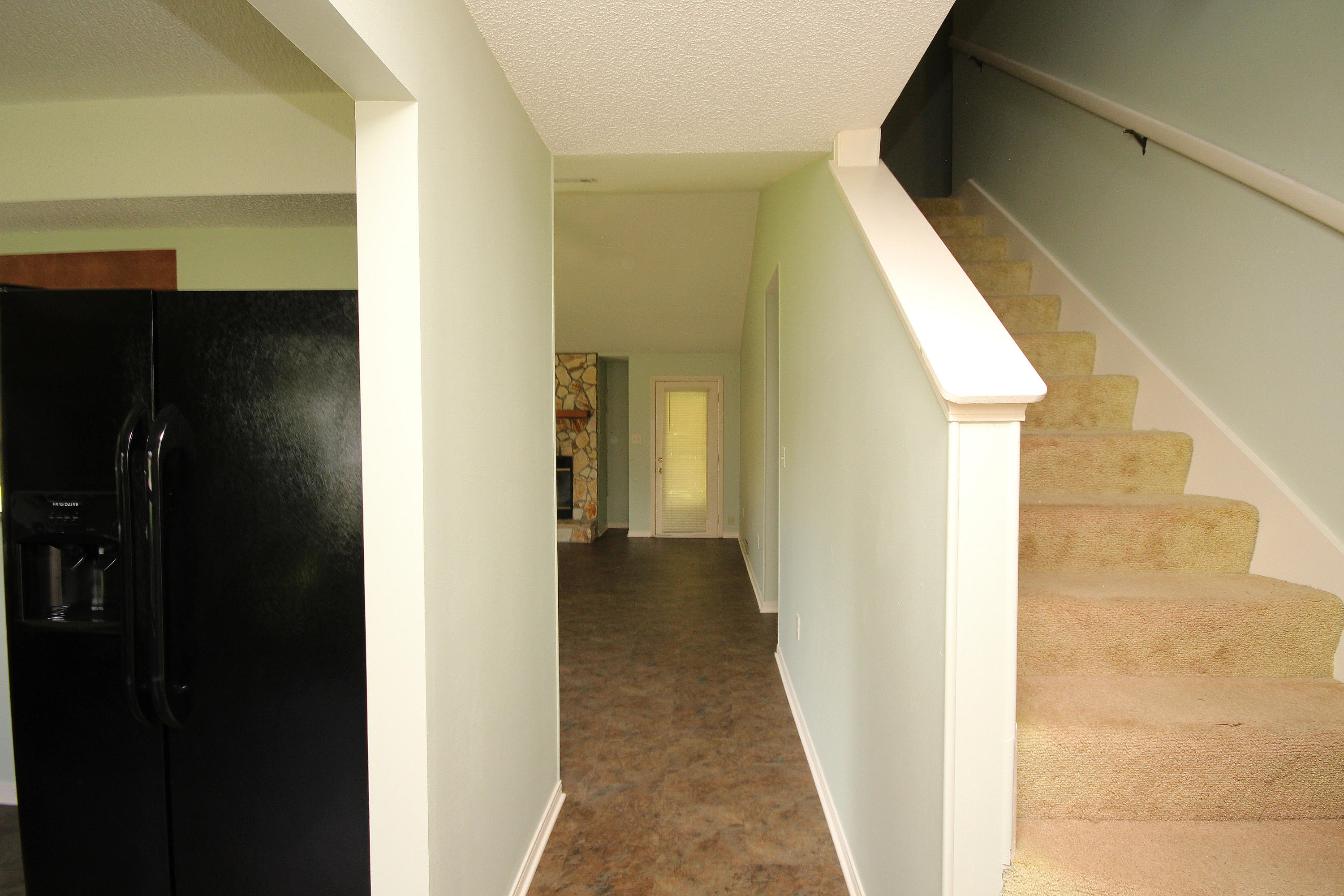 CRYSTAL LAKE ESTATES LOT 8 - Residential