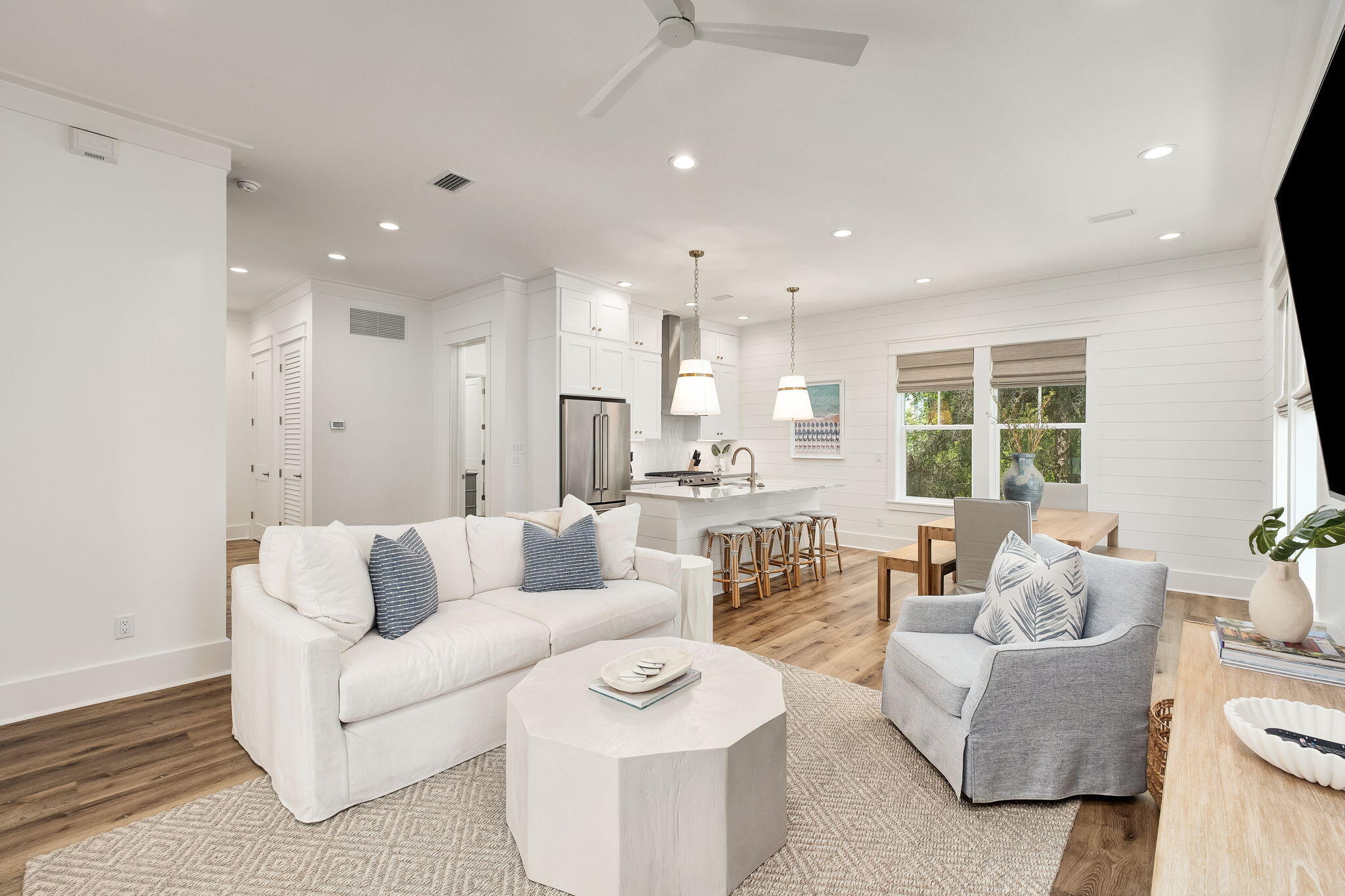 TREETOP S/D - Residential