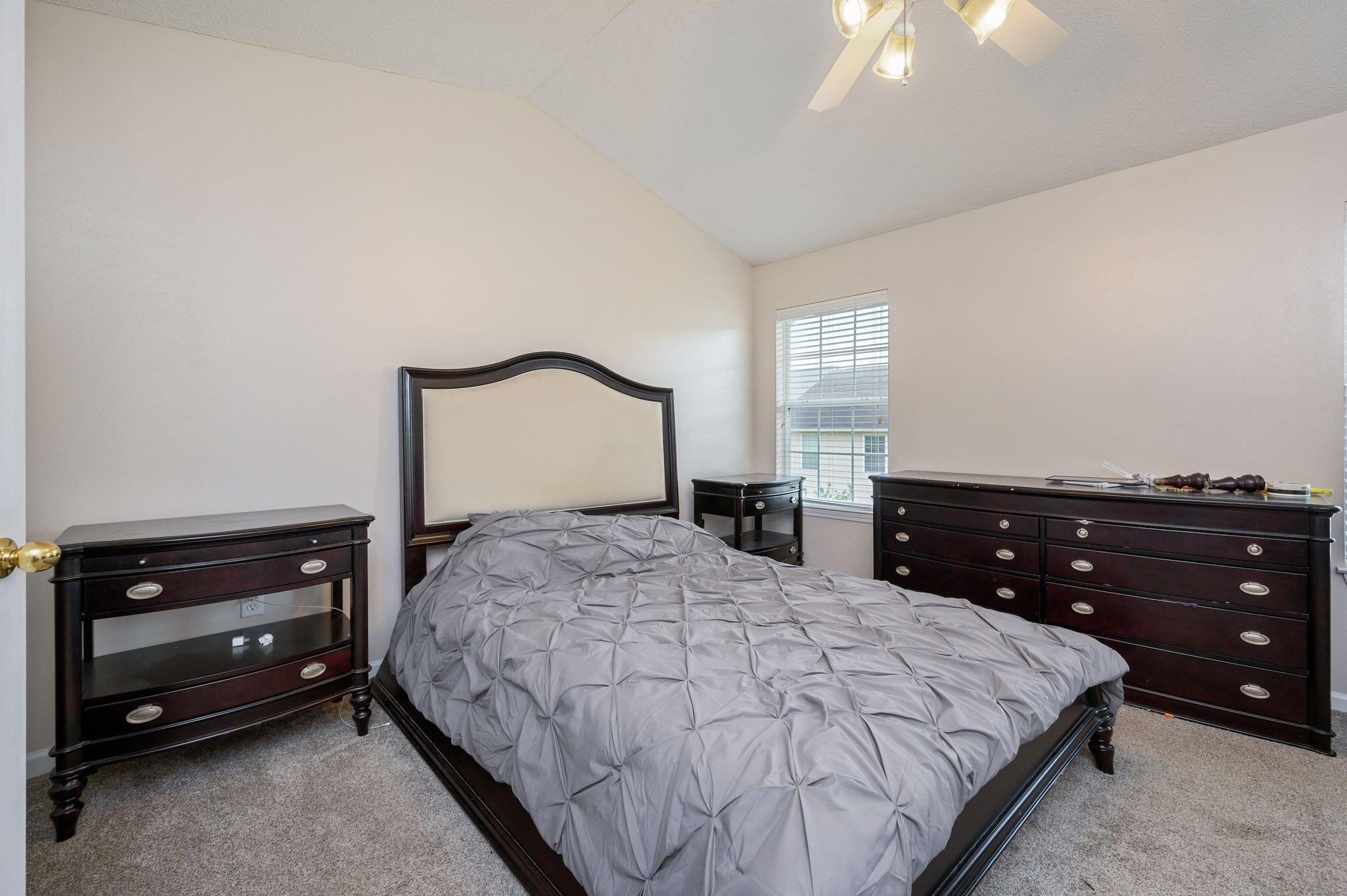 Rolling Pines T/H - Residential