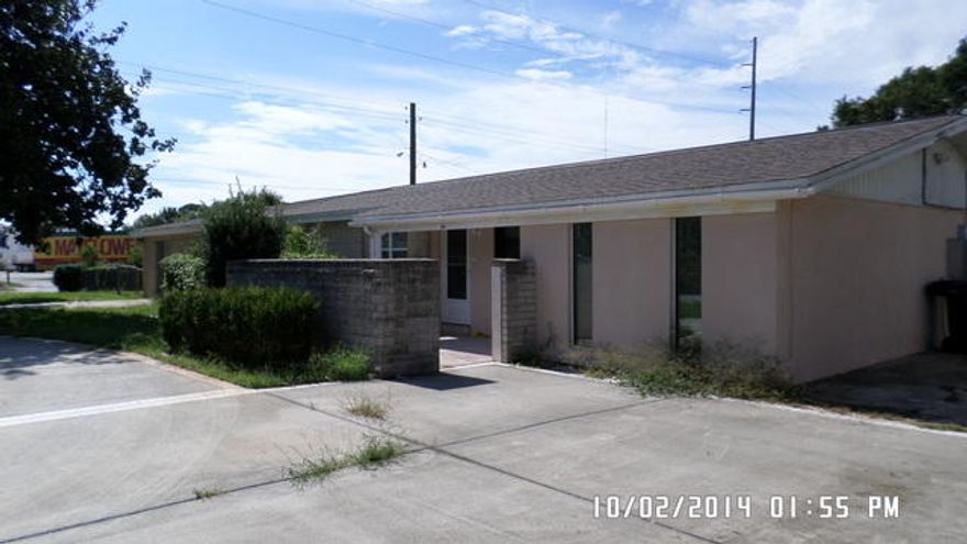 This property is an REO home. This property is unique! Over 1800 sf with 3 bedrooms and 2 baths. Most of this home has been remodeled with laminate and tile floors, over sized master bathroom and closets, bonus room and man cave with 1/2 bath. This home has block exterior, fenced back yard and in ground pool. This property is conveniently located in the heart of Ft. Walton Beach and is close to everything! Properties this size in FWB will not last long. Call today for your showing before this property is gone!