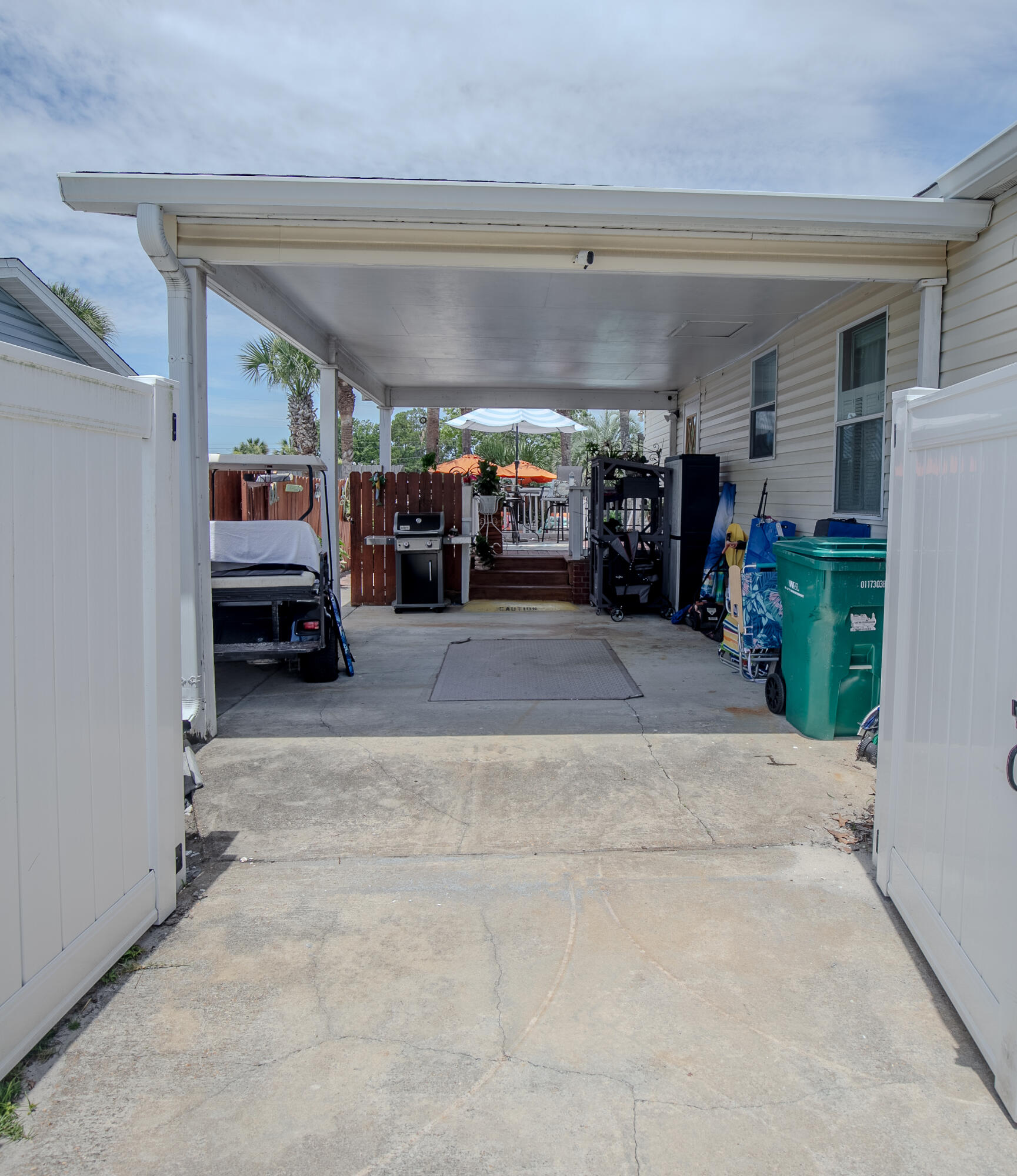 NO RECORDED SUBDIVISION - Residential