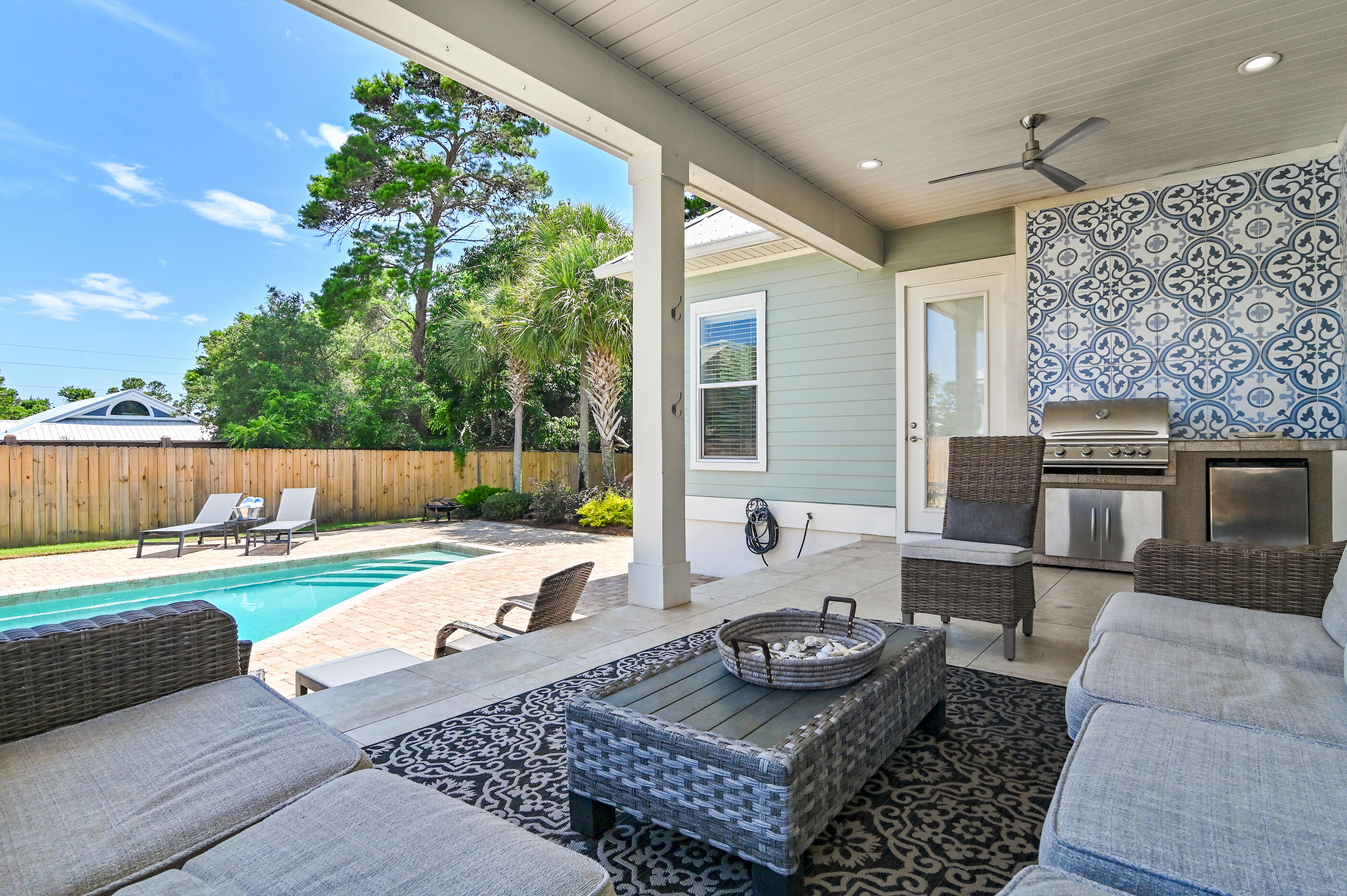 GULFVIEW HEIGHTS 1ST ADDN - Residential