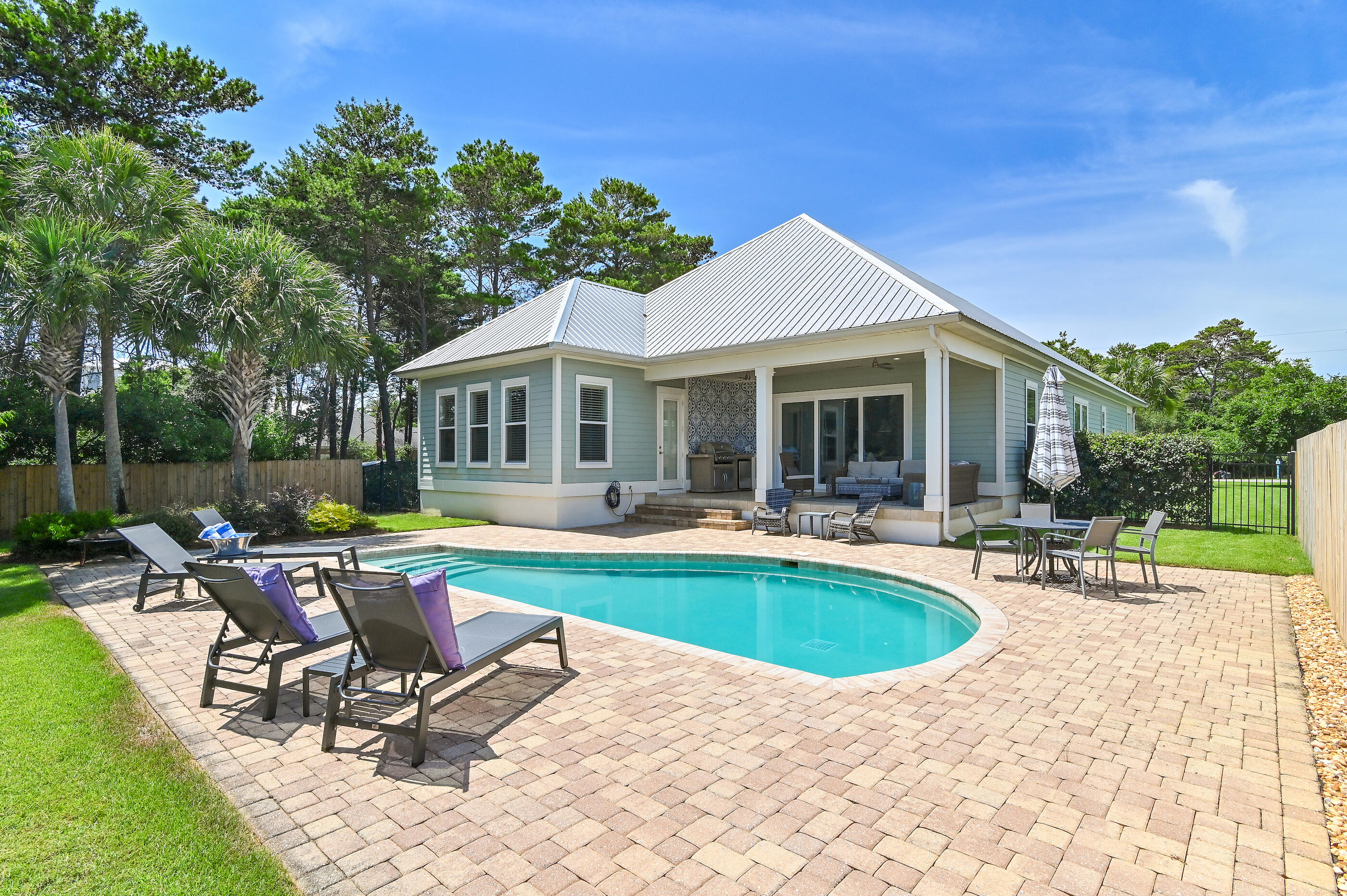 GULFVIEW HEIGHTS 1ST ADDN - Residential