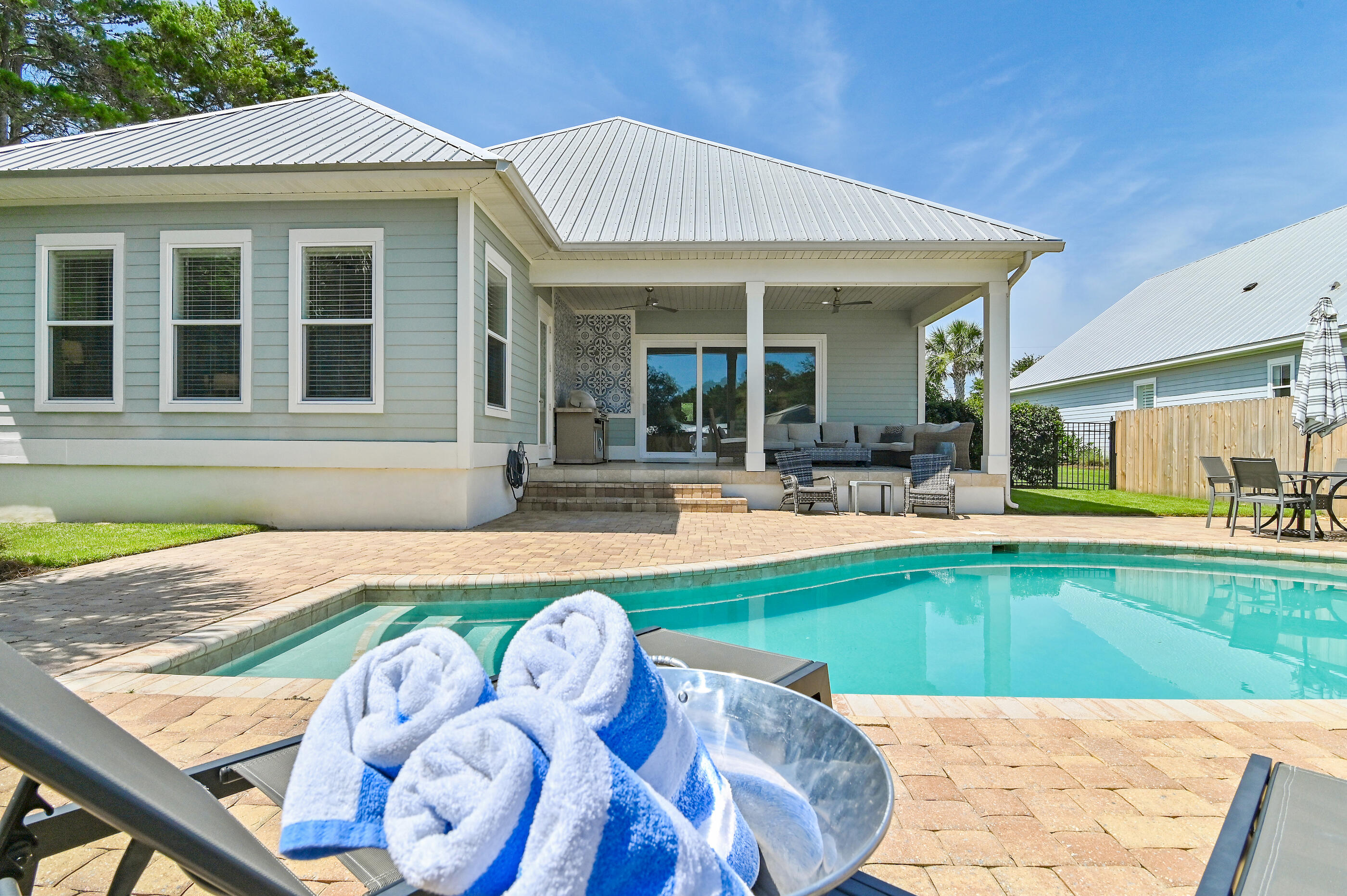 GULFVIEW HEIGHTS 1ST ADDN - Residential
