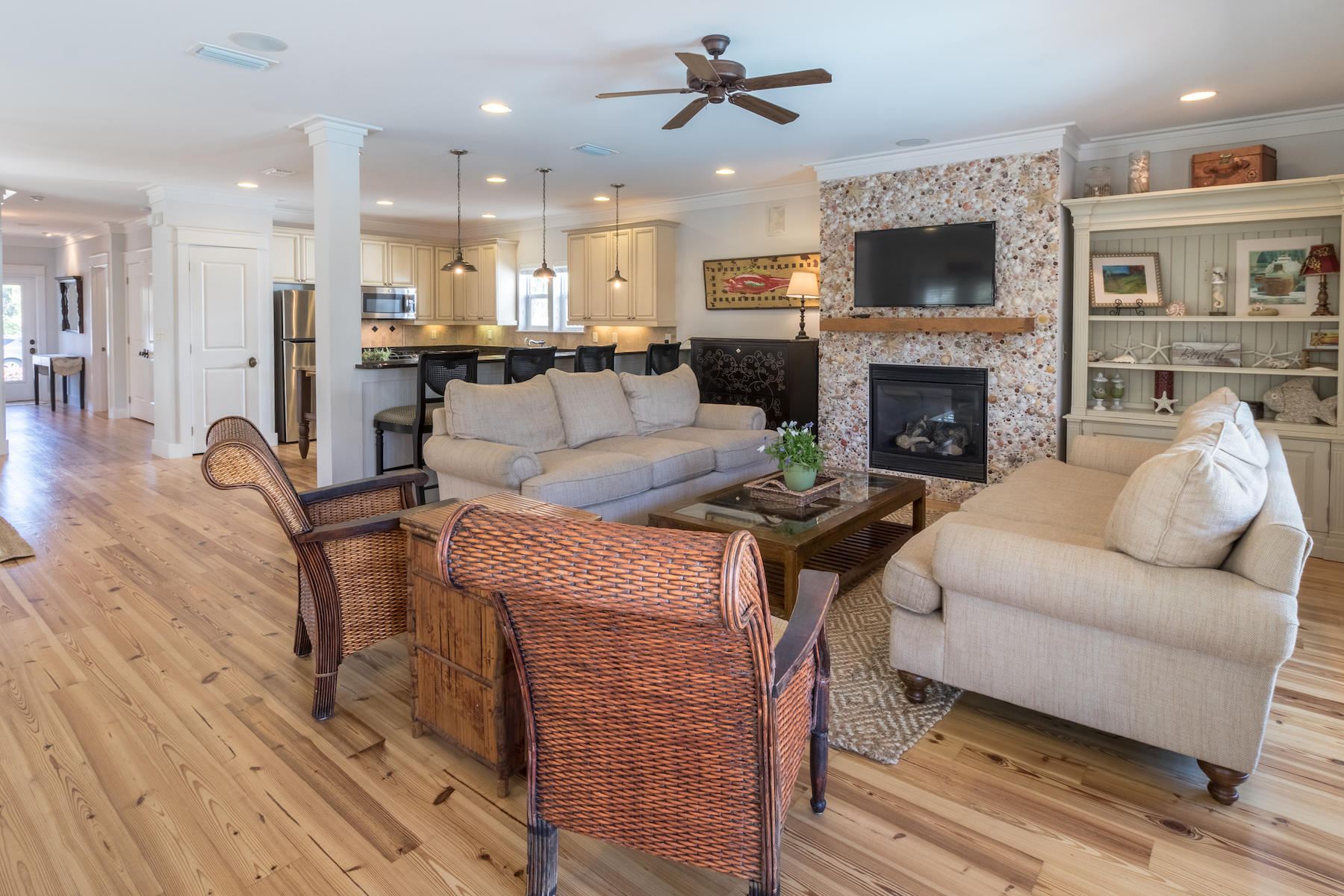 CRYSTAL BEACH - Residential