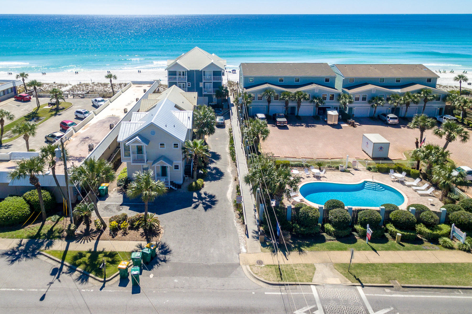 CRYSTAL BEACH - Residential