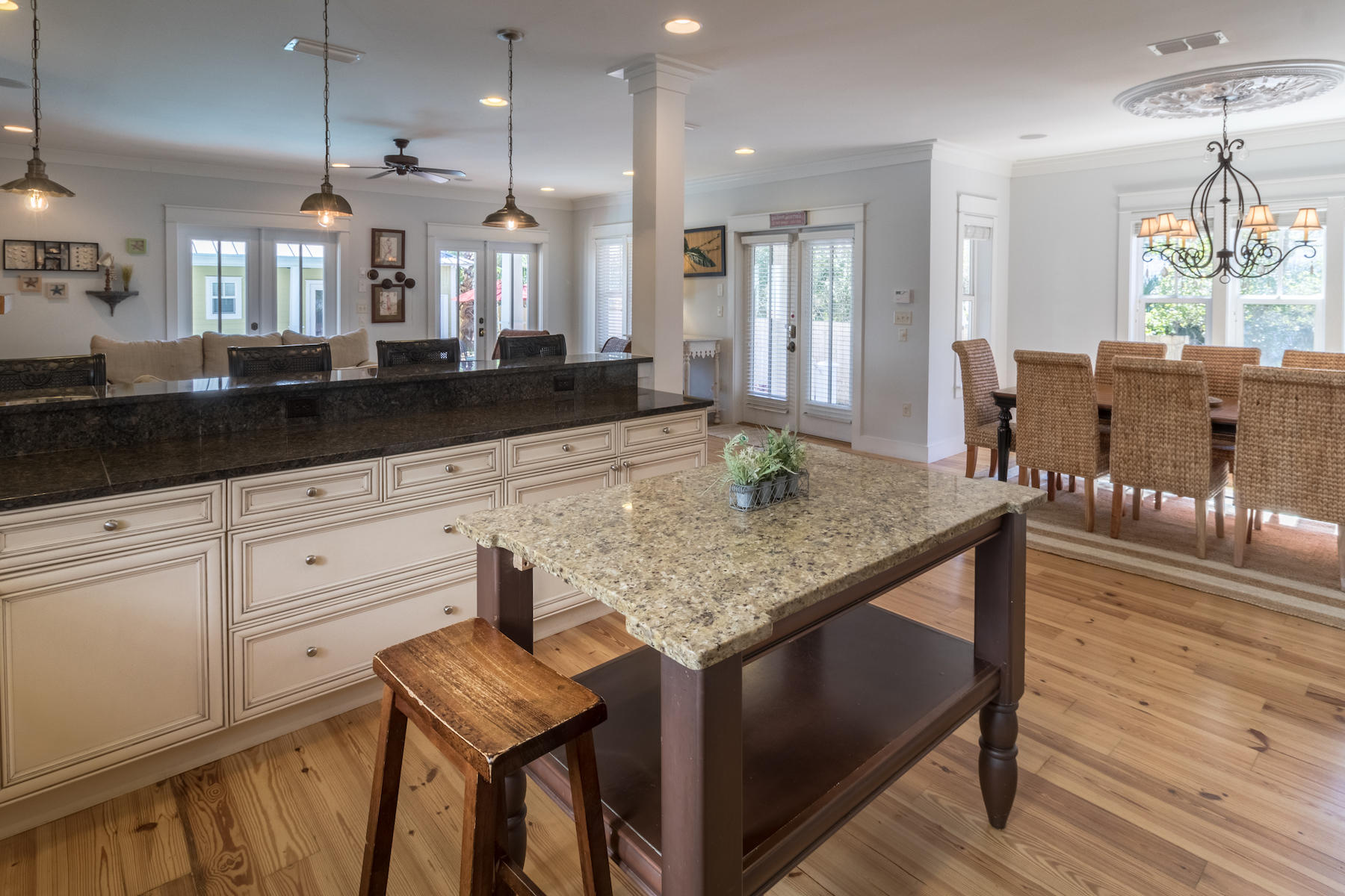 CRYSTAL BEACH - Residential